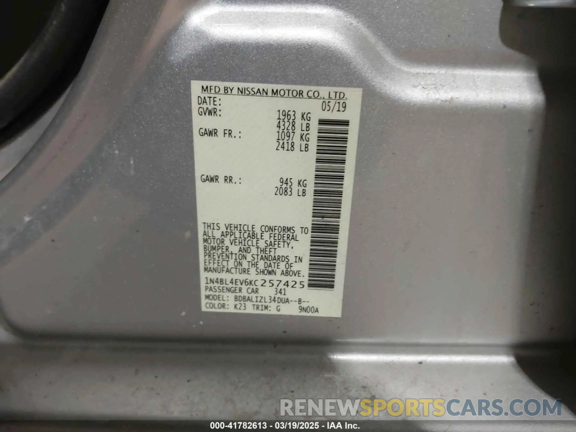 9 Photograph of a damaged car 1N4BL4EV6KC257425 NISSAN ALTIMA 2019