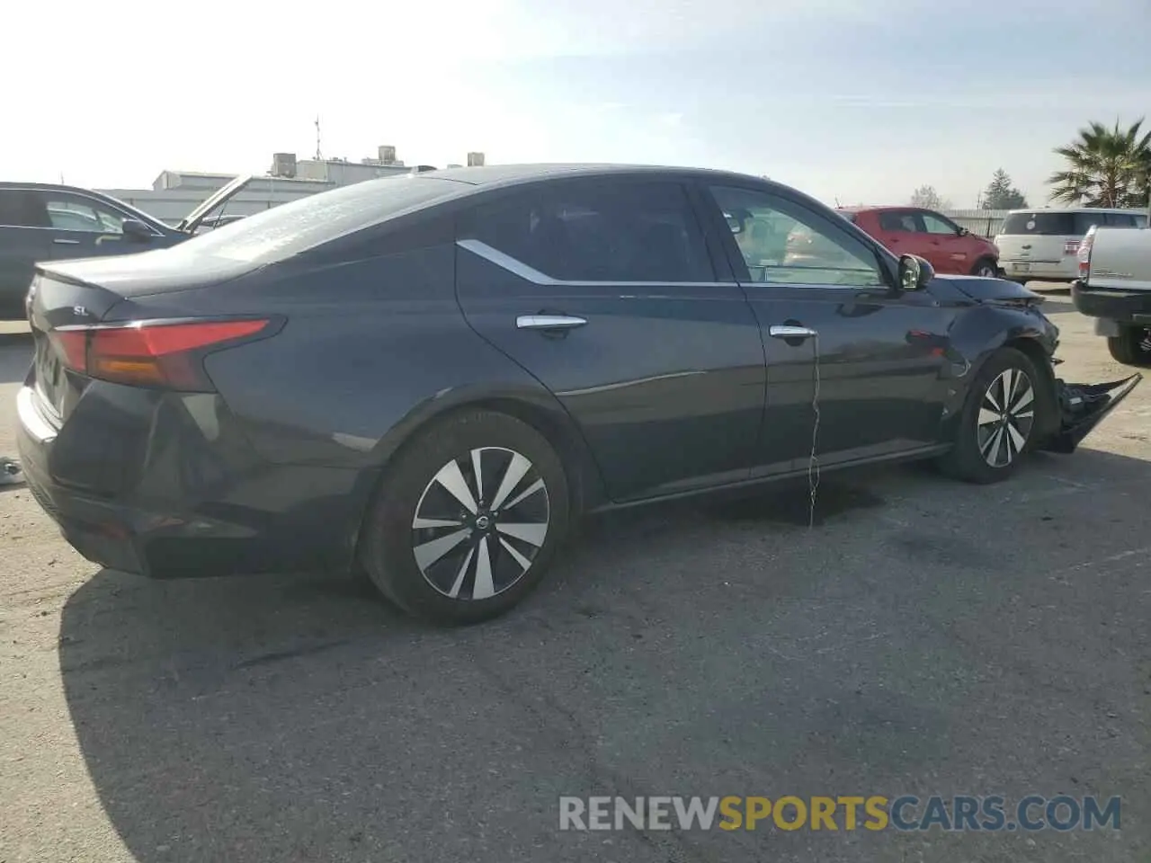 3 Photograph of a damaged car 1N4BL4EV7KC130571 NISSAN ALTIMA 2019