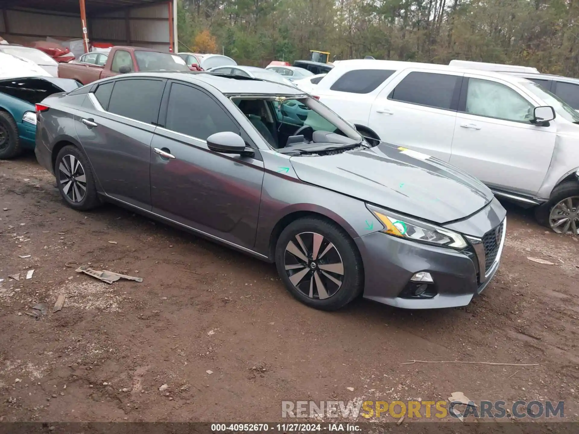 1 Photograph of a damaged car 1N4BL4EV7KC224823 NISSAN ALTIMA 2019