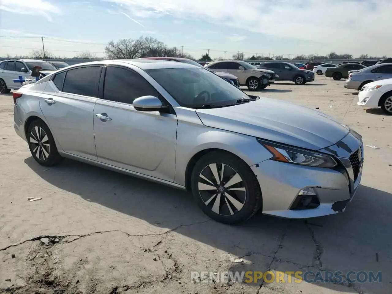 4 Photograph of a damaged car 1N4BL4EV7KC233473 NISSAN ALTIMA 2019