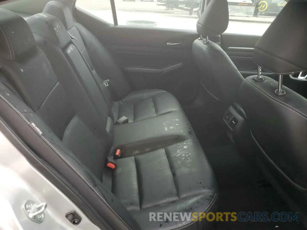 10 Photograph of a damaged car 1N4BL4EV7KC258714 NISSAN ALTIMA 2019