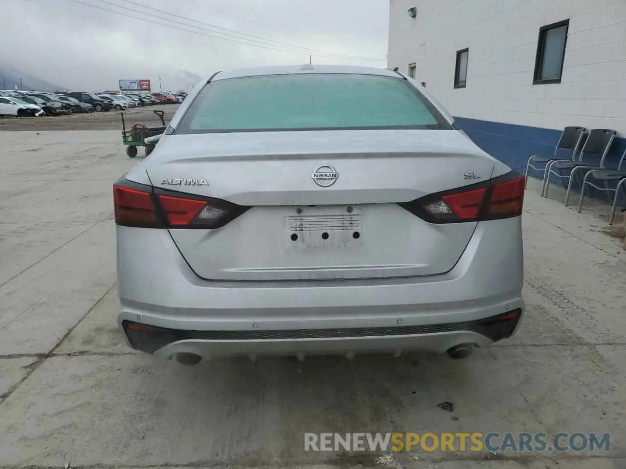 6 Photograph of a damaged car 1N4BL4EV7KC258714 NISSAN ALTIMA 2019
