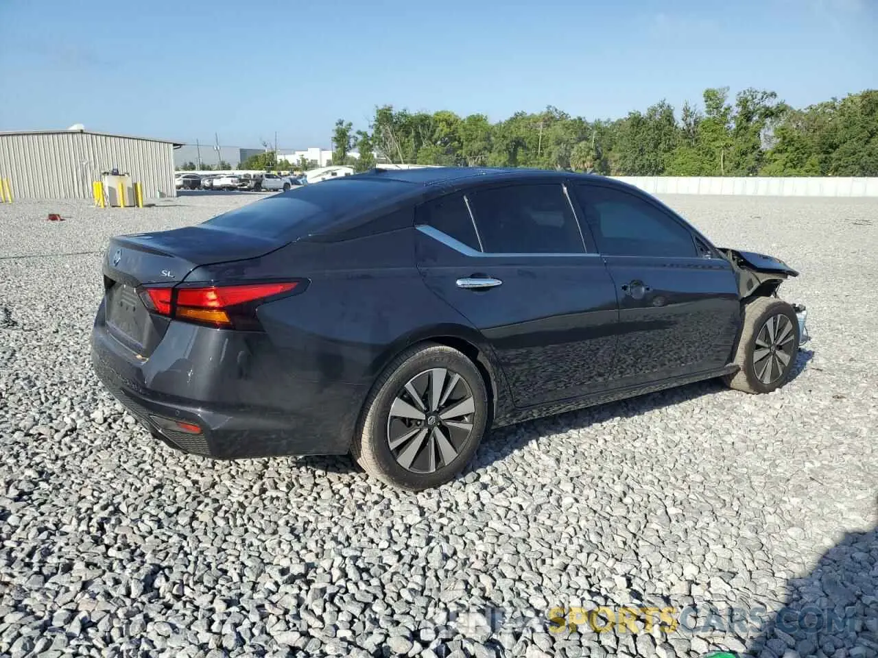3 Photograph of a damaged car 1N4BL4EV8KC166138 NISSAN ALTIMA 2019