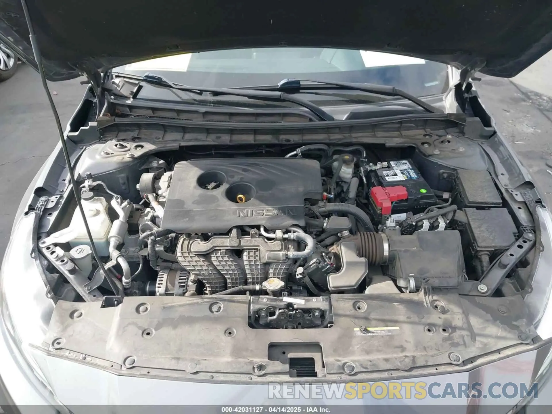 10 Photograph of a damaged car 1N4BL4EV8KC200773 NISSAN ALTIMA 2019