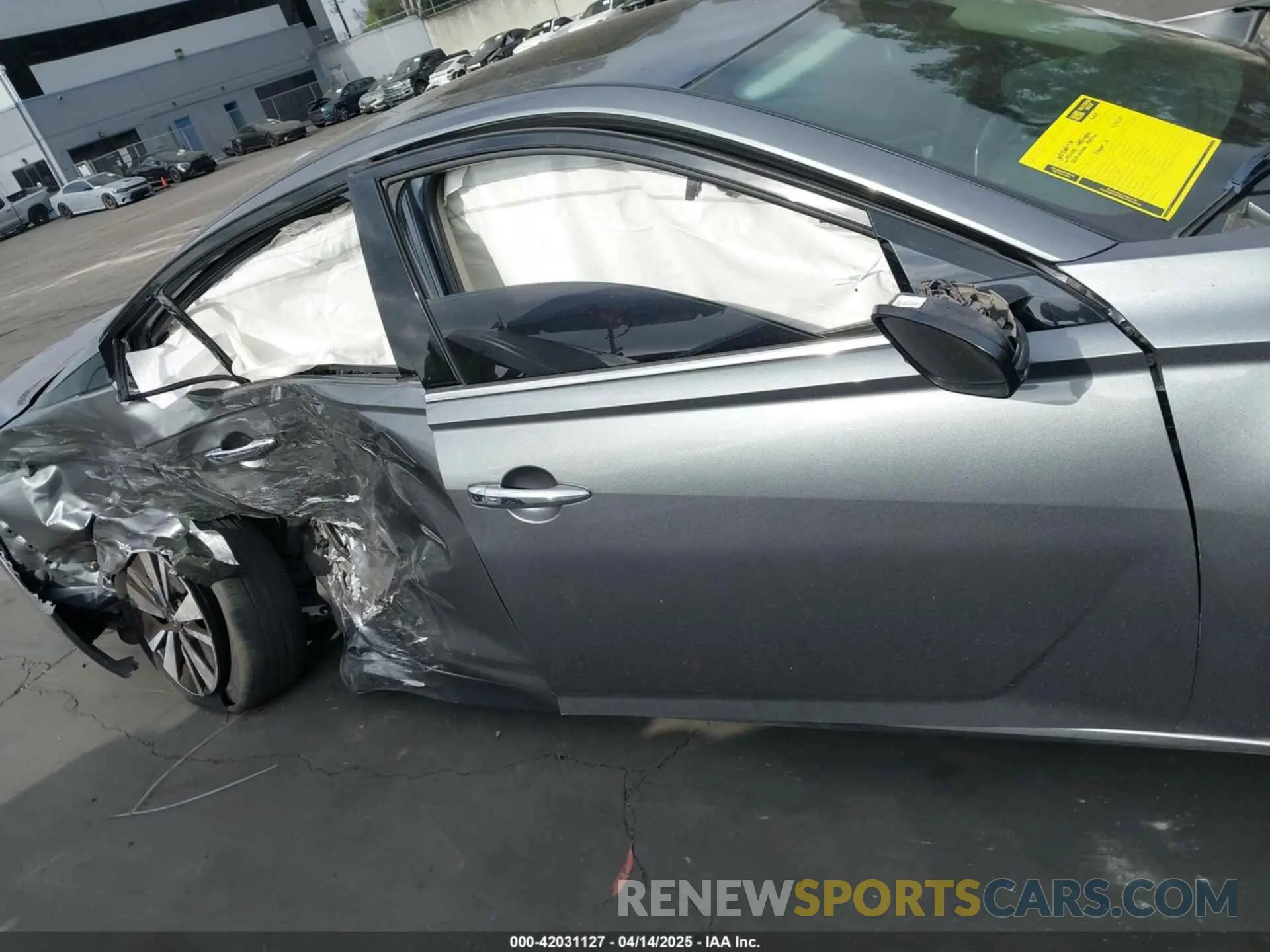 14 Photograph of a damaged car 1N4BL4EV8KC200773 NISSAN ALTIMA 2019