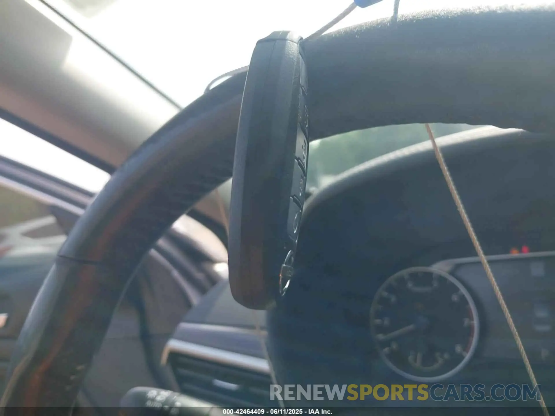 11 Photograph of a damaged car 1N4BL4EV8KC252226 NISSAN ALTIMA 2019