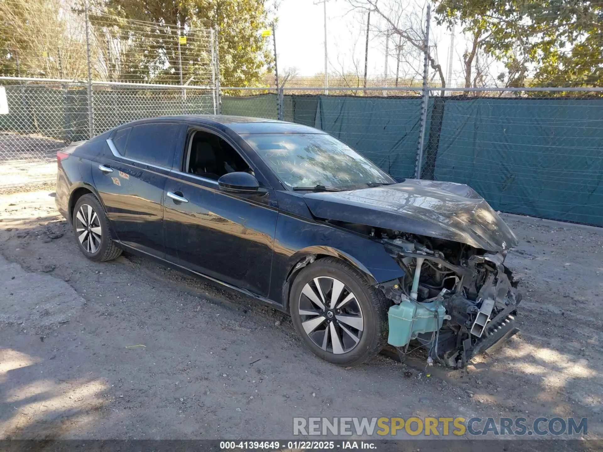 1 Photograph of a damaged car 1N4BL4EV8KC255630 NISSAN ALTIMA 2019