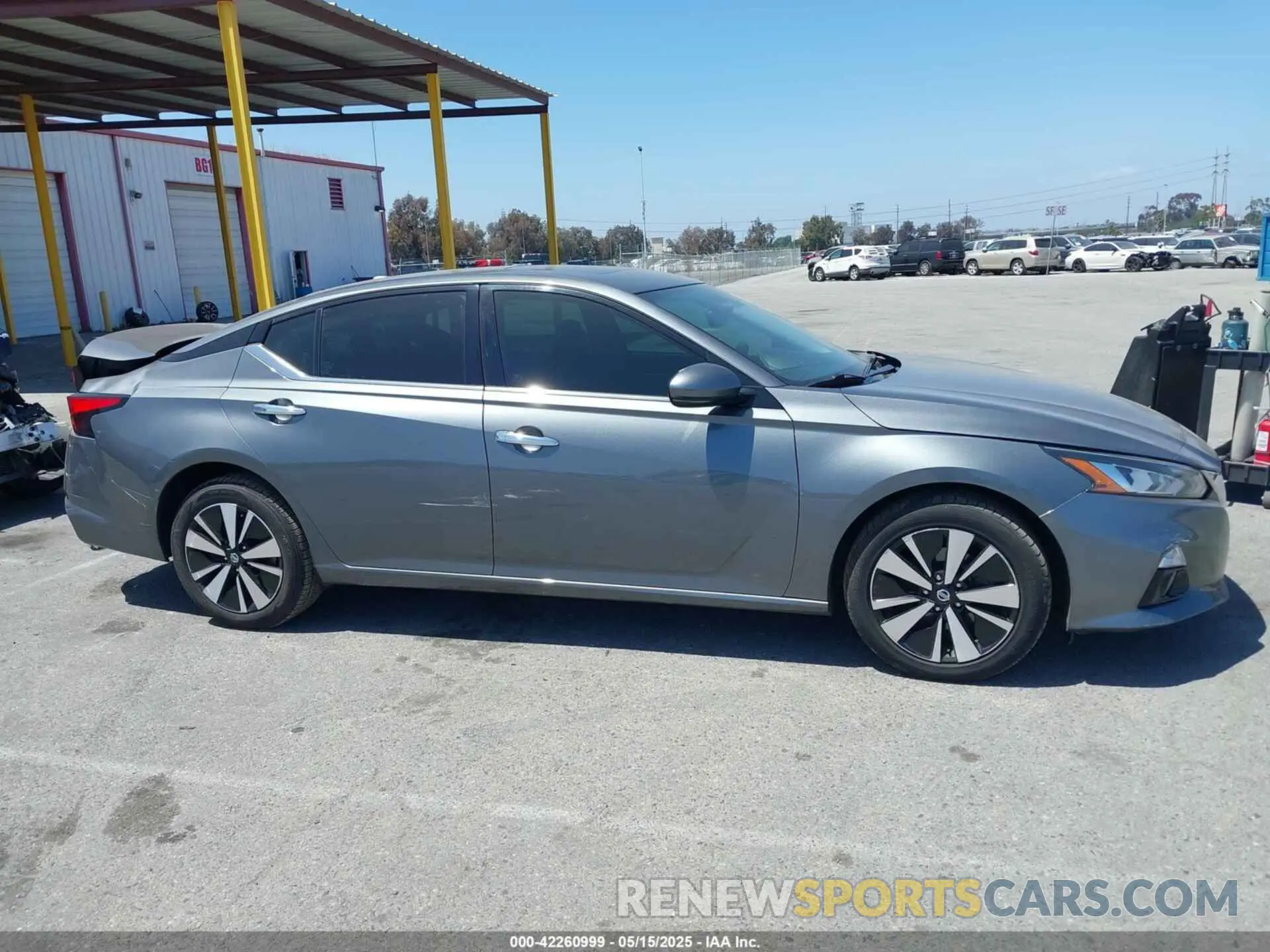 12 Photograph of a damaged car 1N4BL4EV8KC259841 NISSAN ALTIMA 2019