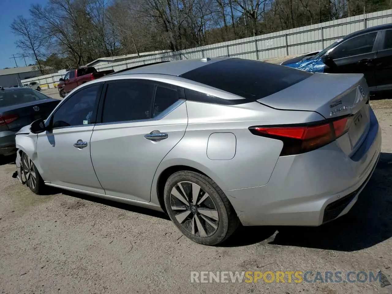 2 Photograph of a damaged car 1N4BL4EV9KC162549 NISSAN ALTIMA 2019