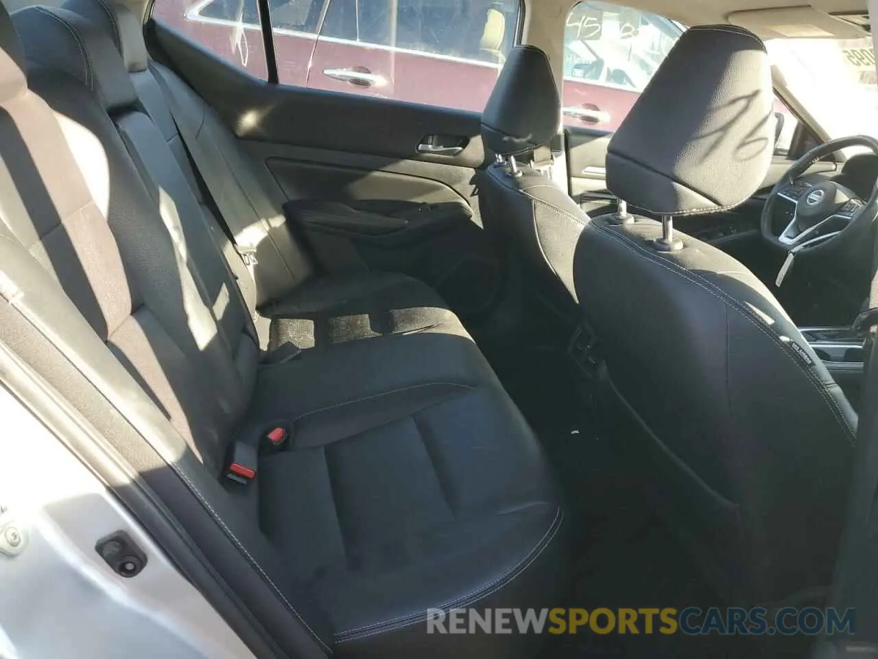 10 Photograph of a damaged car 1N4BL4EV9KC223141 NISSAN ALTIMA 2019