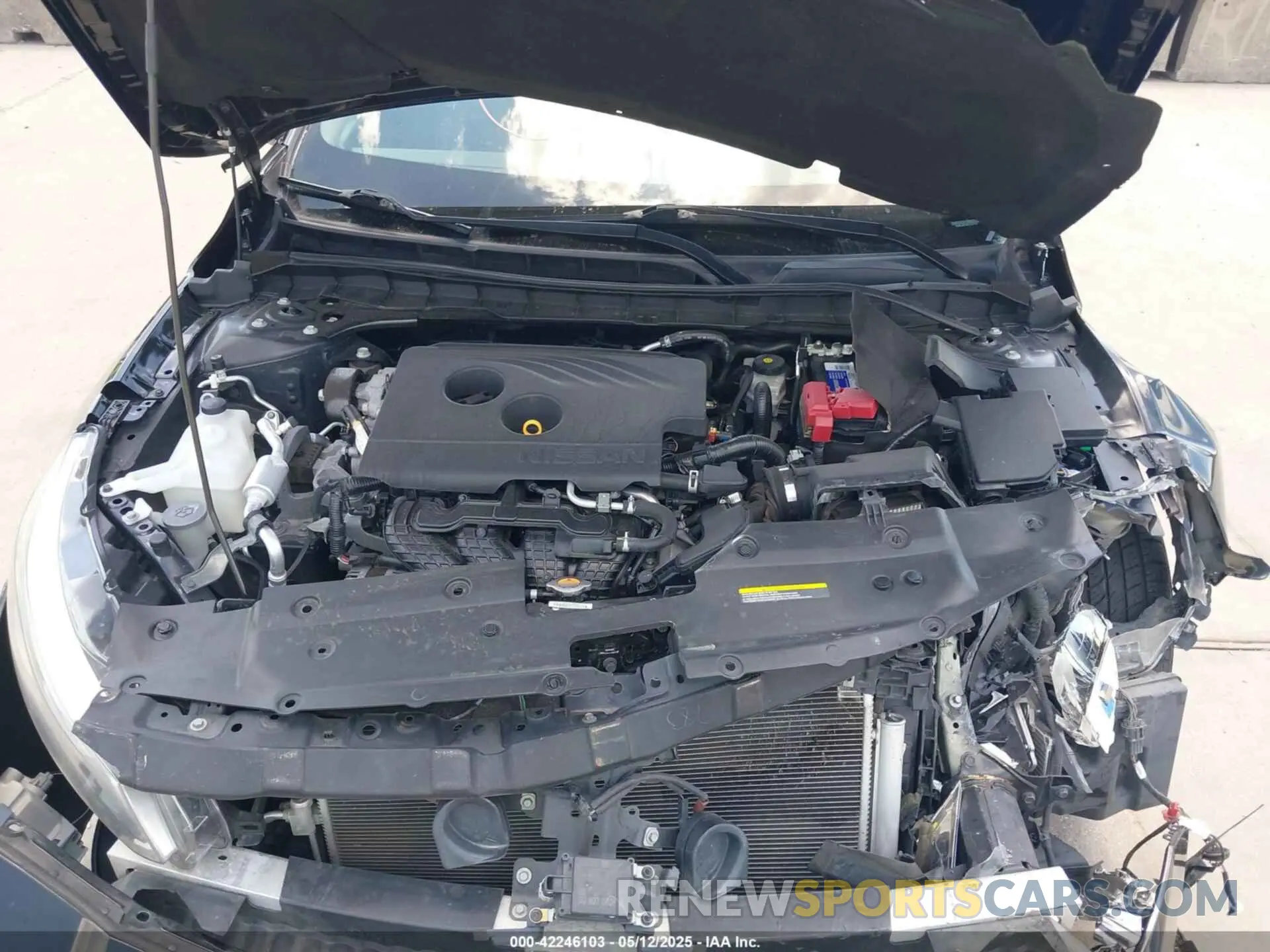 10 Photograph of a damaged car 1N4BL4EV9KC224015 NISSAN ALTIMA 2019