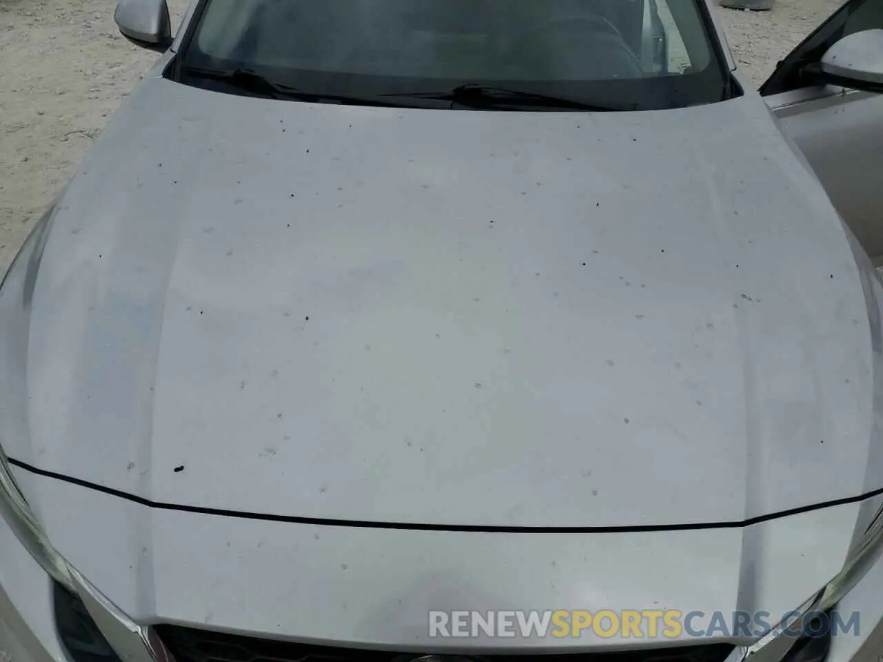 11 Photograph of a damaged car 1N4BL4EV9KC232244 NISSAN ALTIMA 2019