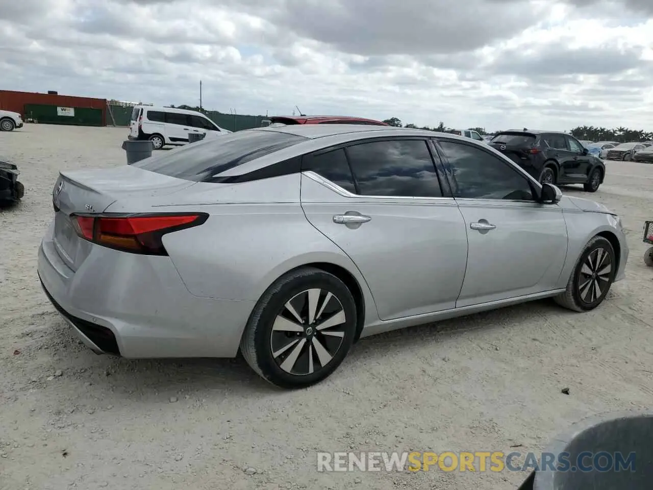 3 Photograph of a damaged car 1N4BL4EV9KC232244 NISSAN ALTIMA 2019