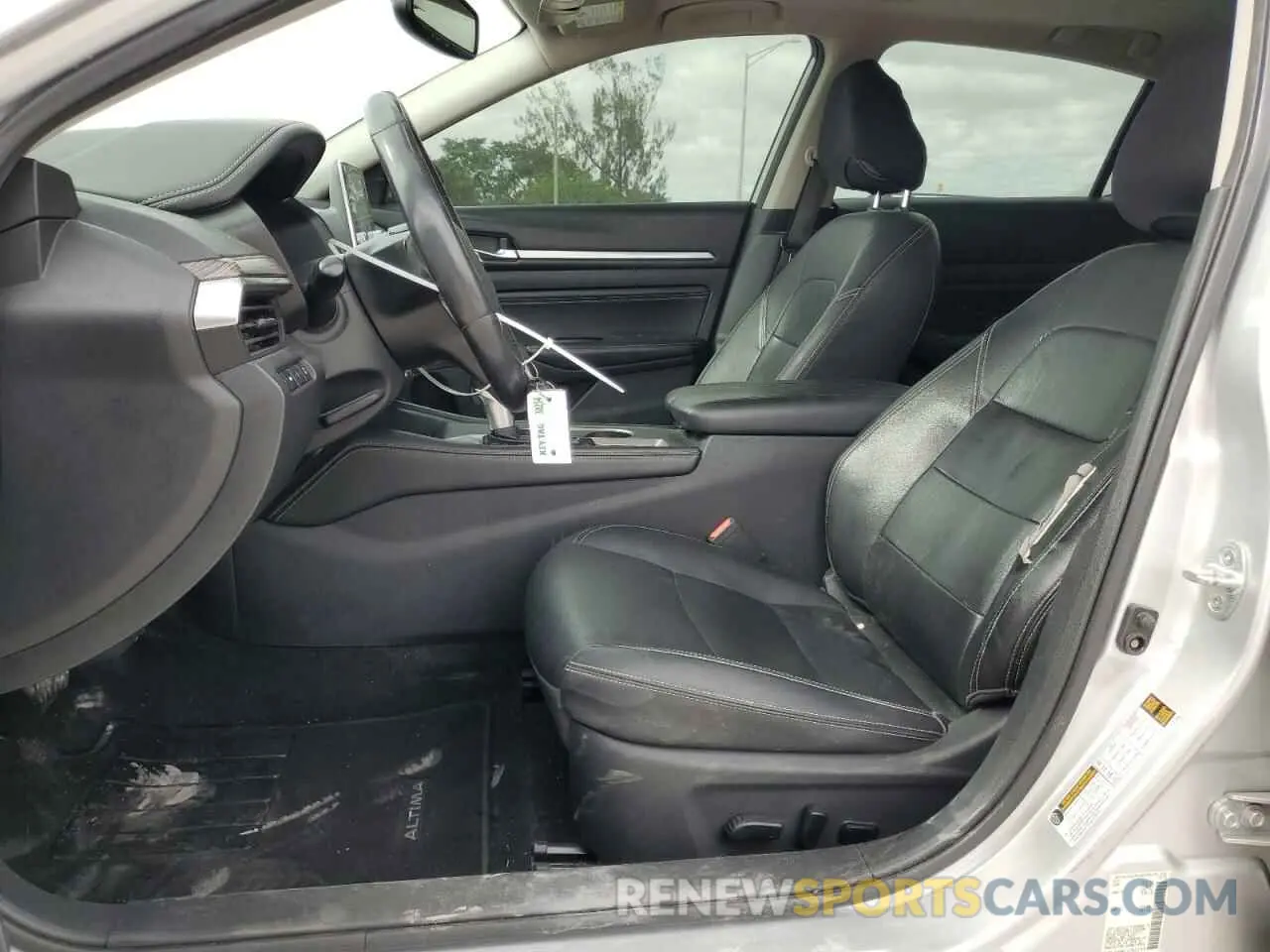 7 Photograph of a damaged car 1N4BL4EV9KC232244 NISSAN ALTIMA 2019