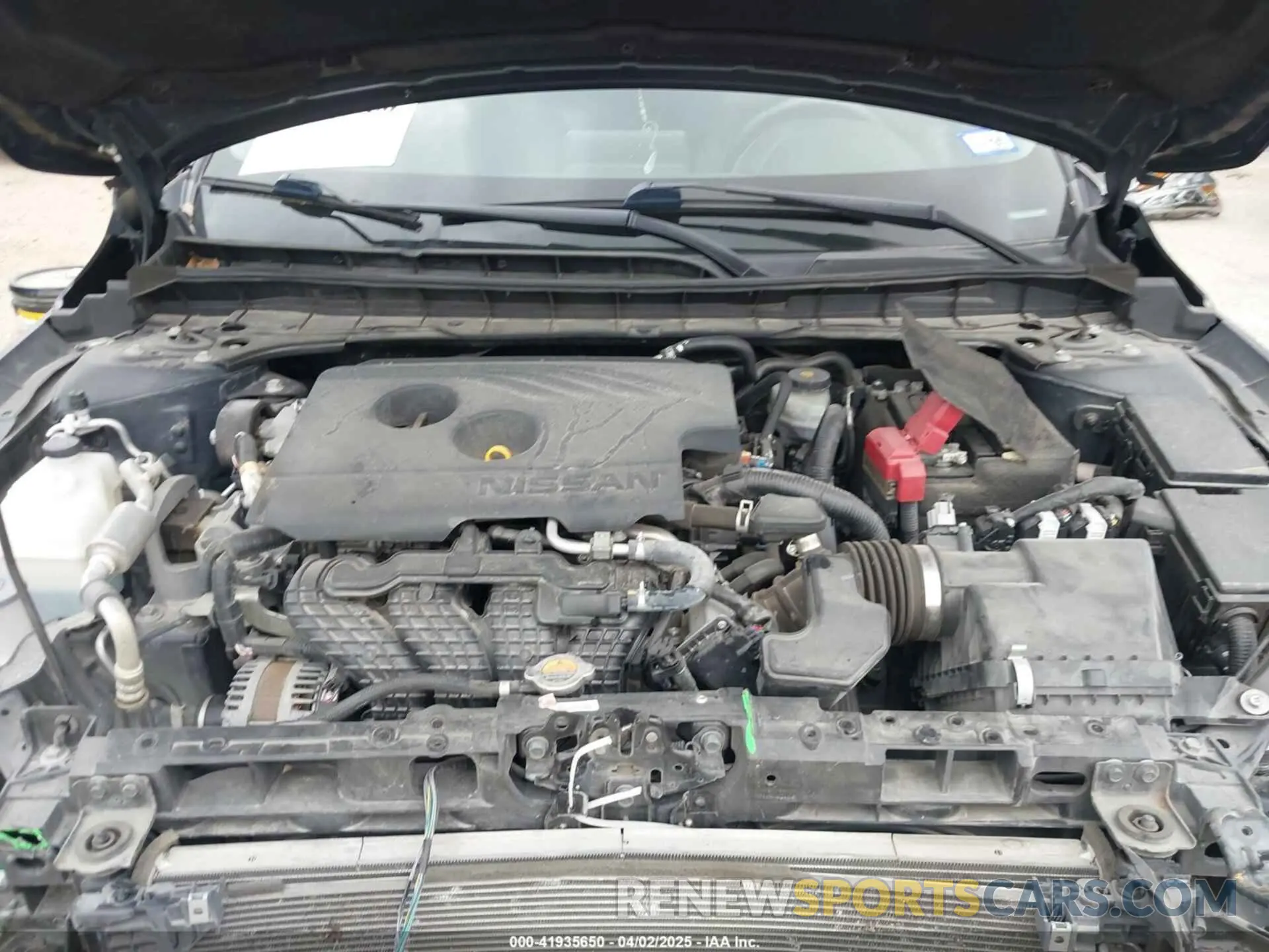 10 Photograph of a damaged car 1N4BL4EV9KC249030 NISSAN ALTIMA 2019
