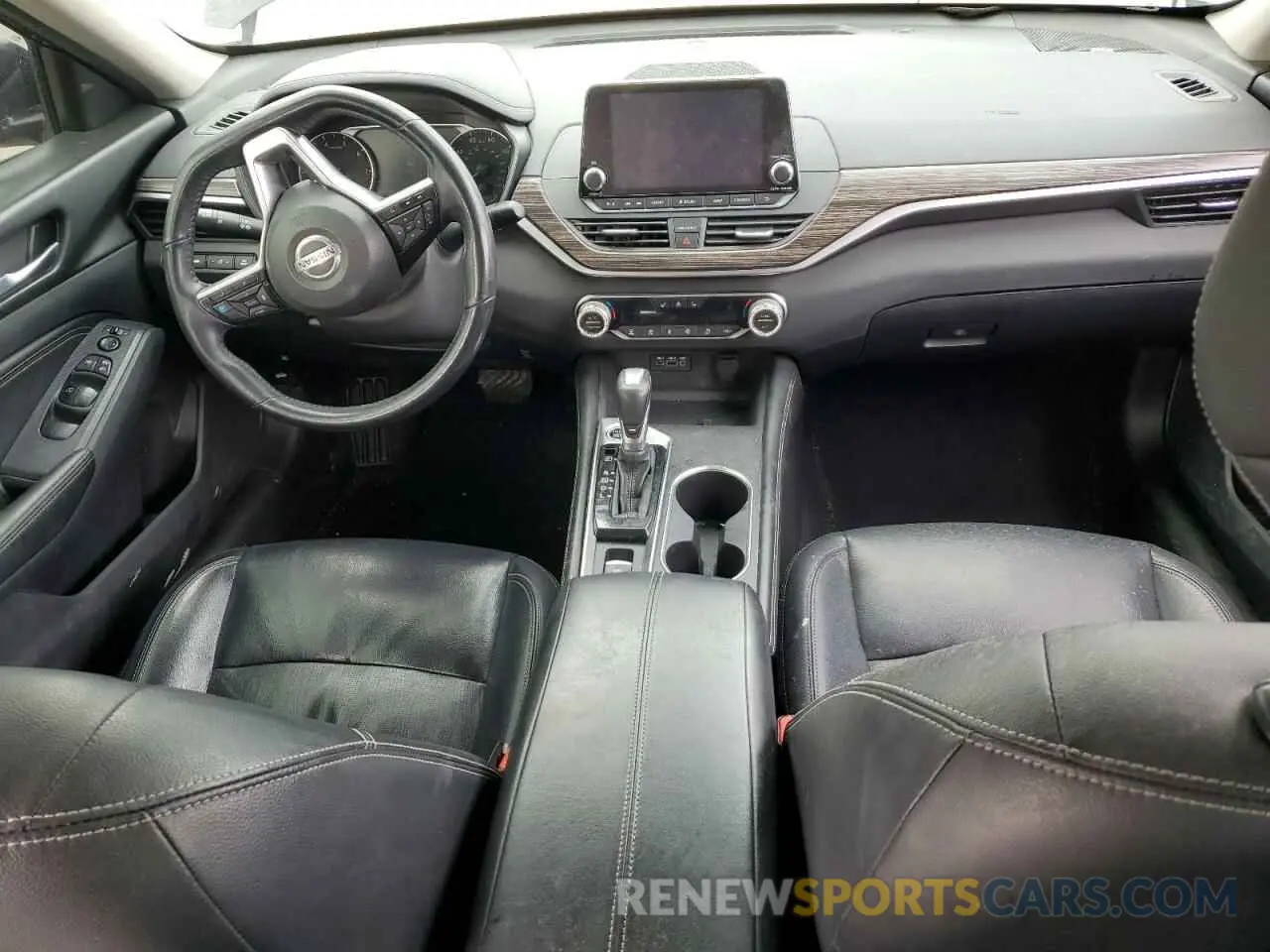 8 Photograph of a damaged car 1N4BL4EV9KC258116 NISSAN ALTIMA 2019