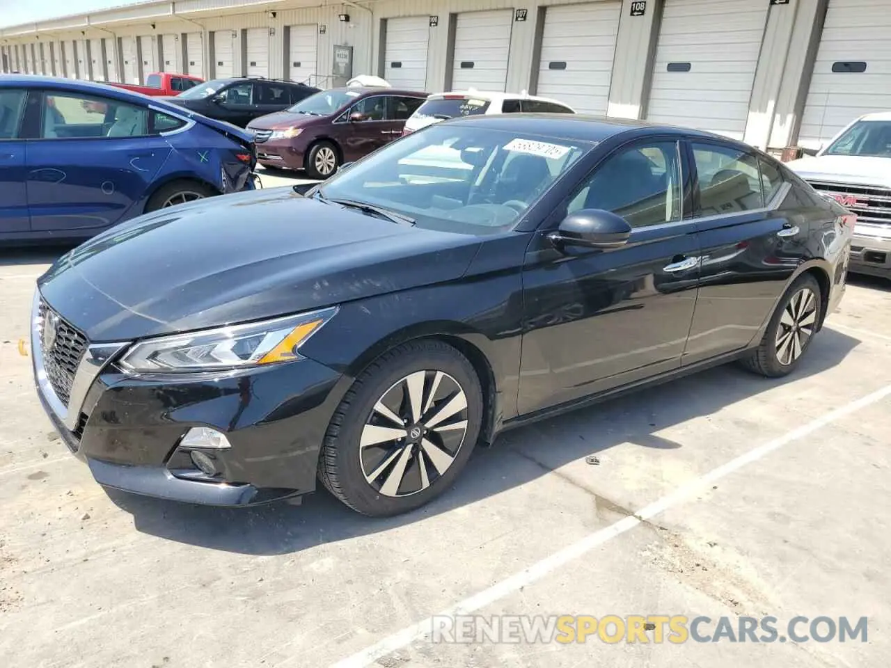 1 Photograph of a damaged car 1N4BL4EV9KC259430 NISSAN ALTIMA 2019