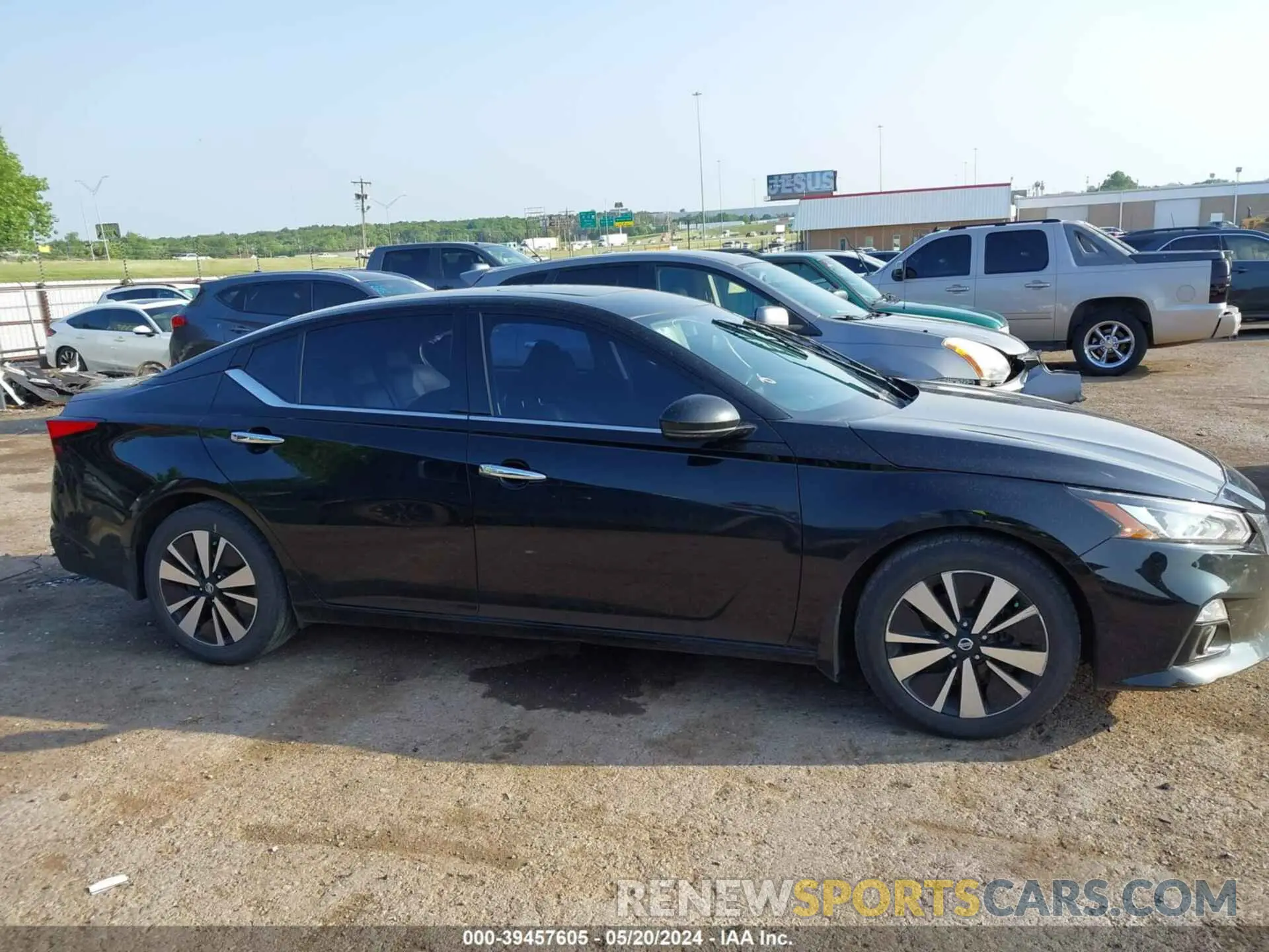 13 Photograph of a damaged car 1N4BL4EVXKC120729 NISSAN ALTIMA 2019