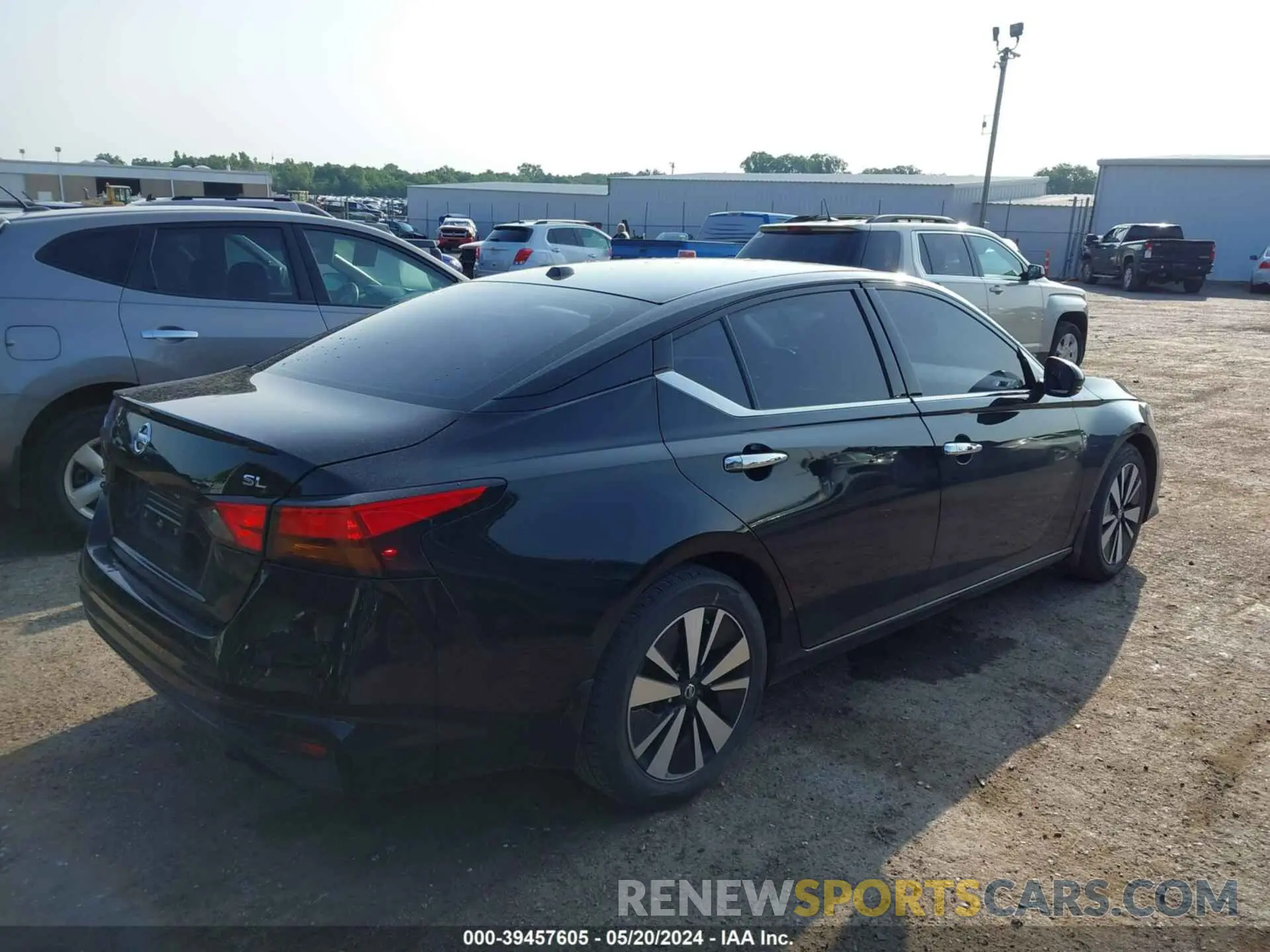 4 Photograph of a damaged car 1N4BL4EVXKC120729 NISSAN ALTIMA 2019