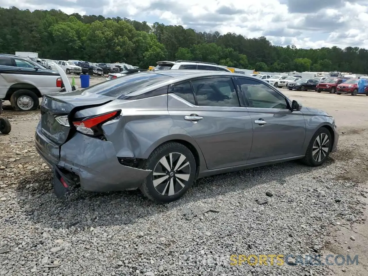 3 Photograph of a damaged car 1N4BL4EVXKC147395 NISSAN ALTIMA 2019