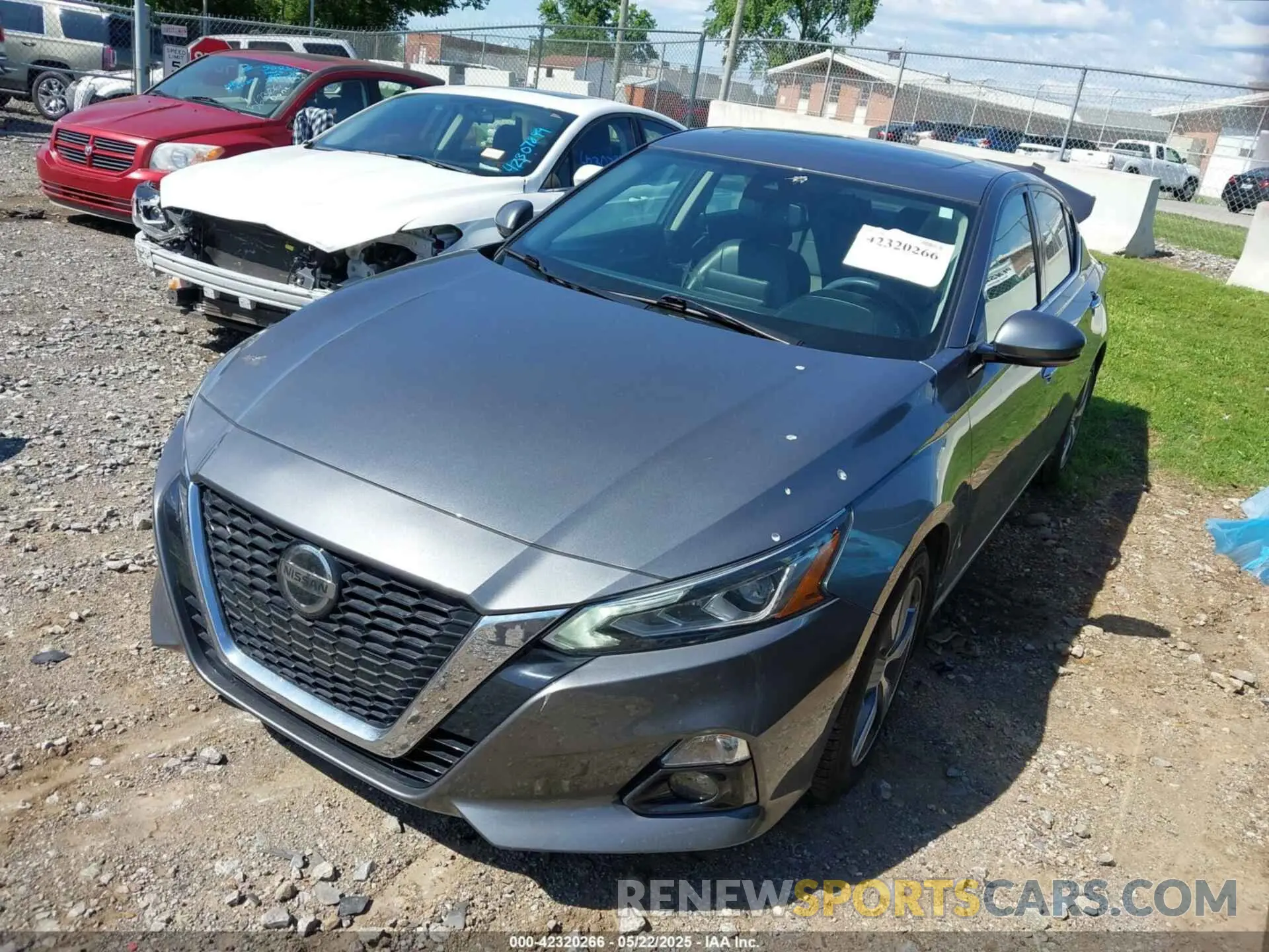 2 Photograph of a damaged car 1N4BL4EVXKC152466 NISSAN ALTIMA 2019