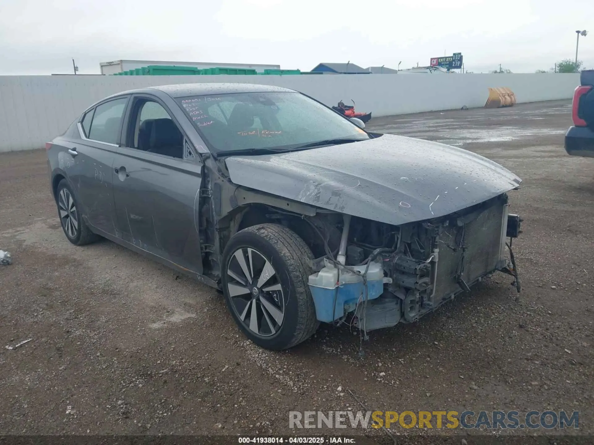 1 Photograph of a damaged car 1N4BL4EVXKC176718 NISSAN ALTIMA 2019