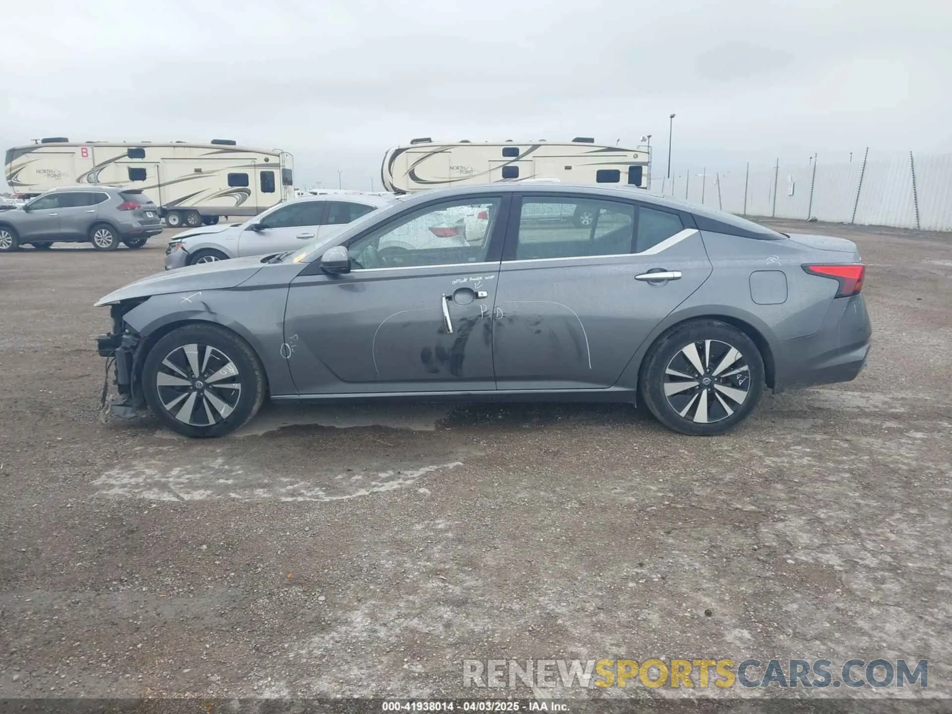 15 Photograph of a damaged car 1N4BL4EVXKC176718 NISSAN ALTIMA 2019