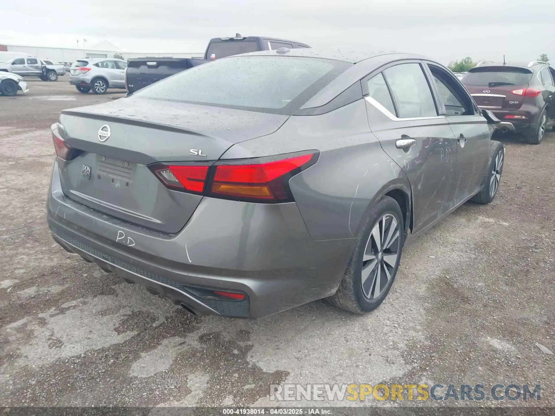 4 Photograph of a damaged car 1N4BL4EVXKC176718 NISSAN ALTIMA 2019