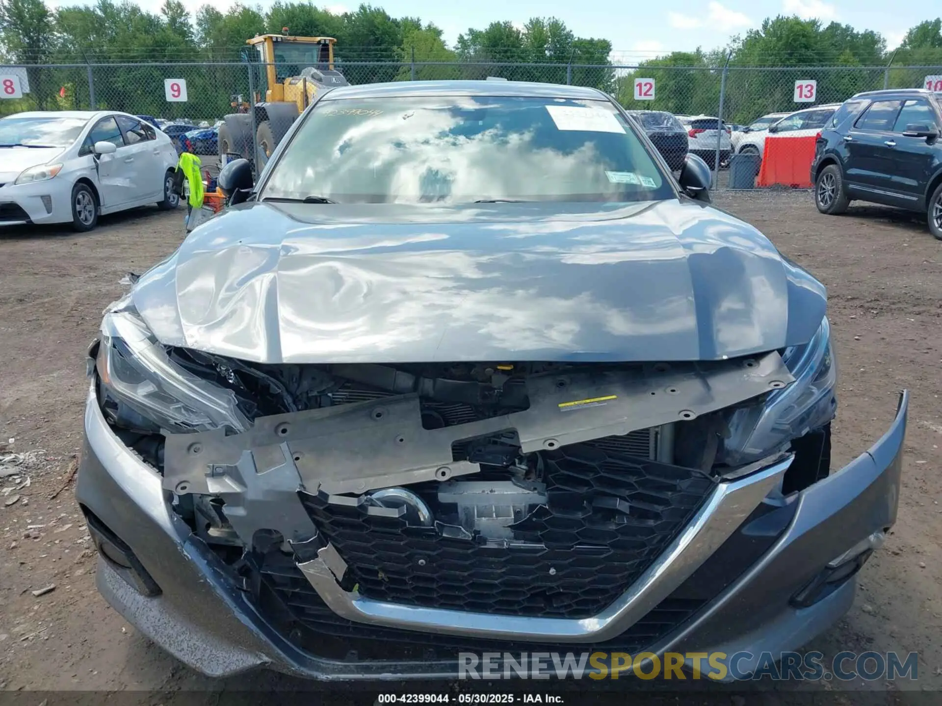 13 Photograph of a damaged car 1N4BL4EVXKC183233 NISSAN ALTIMA 2019