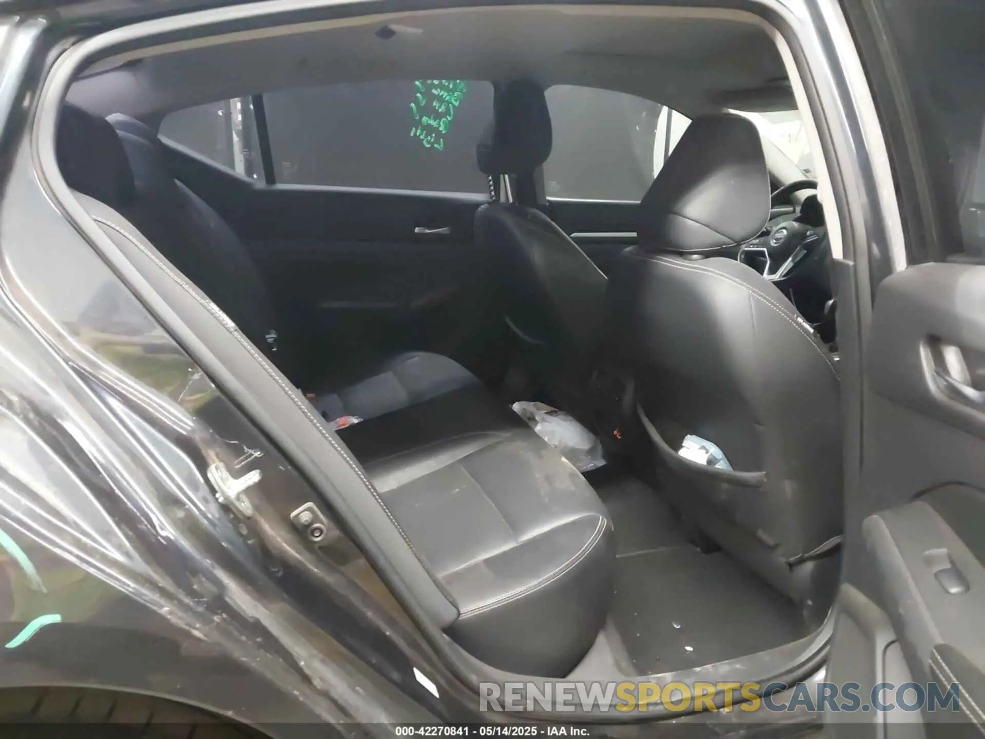 8 Photograph of a damaged car 1N4BL4EVXKC240546 NISSAN ALTIMA 2019