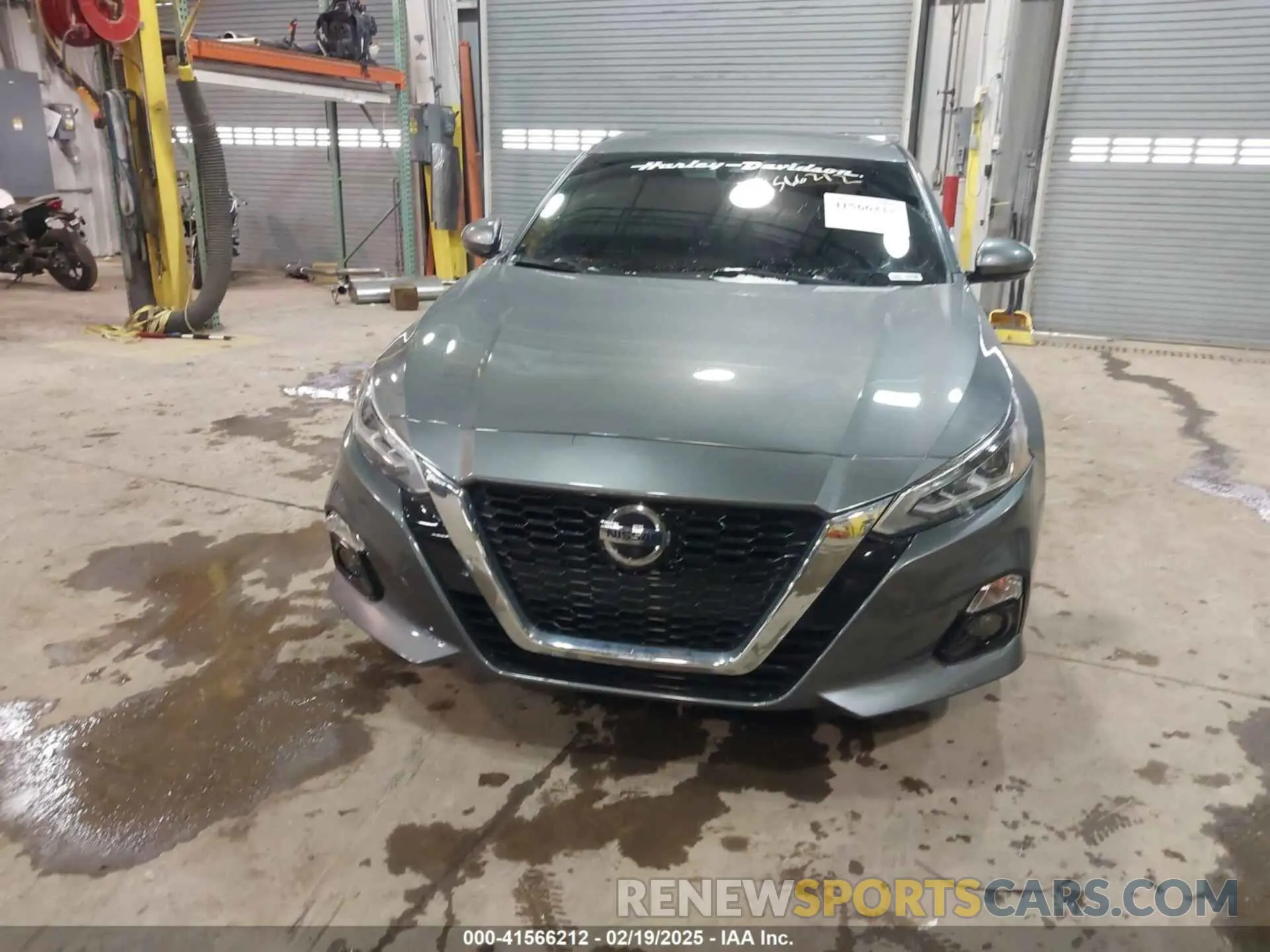 12 Photograph of a damaged car 1N4BL4EW0KC132574 NISSAN ALTIMA 2019