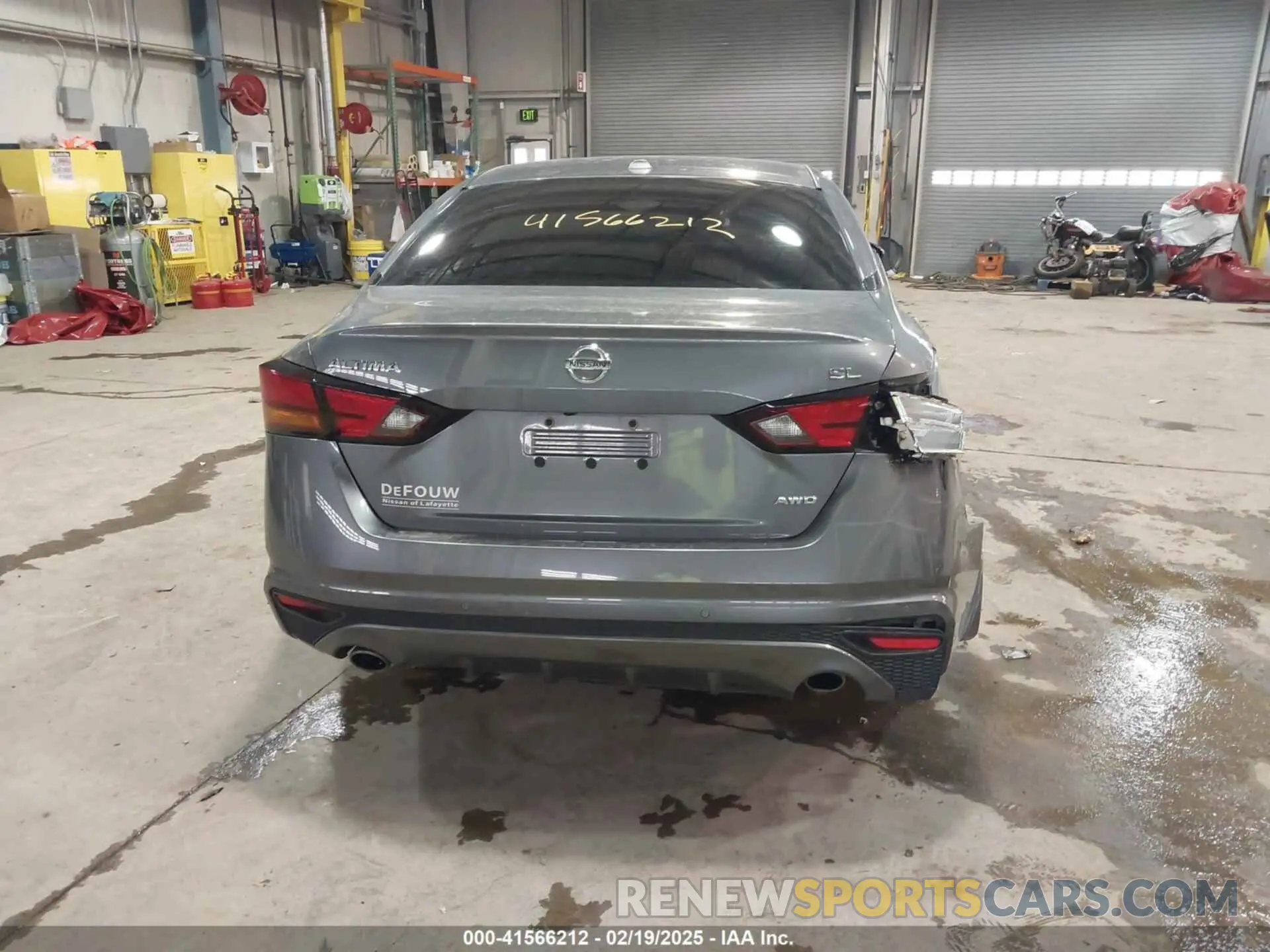 16 Photograph of a damaged car 1N4BL4EW0KC132574 NISSAN ALTIMA 2019