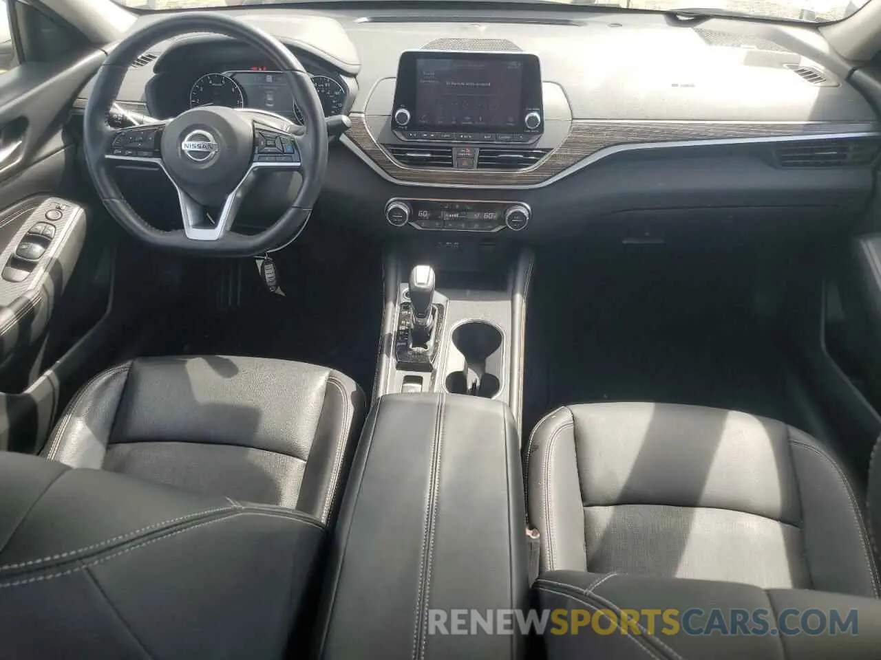 8 Photograph of a damaged car 1N4BL4EW0KC185775 NISSAN ALTIMA 2019