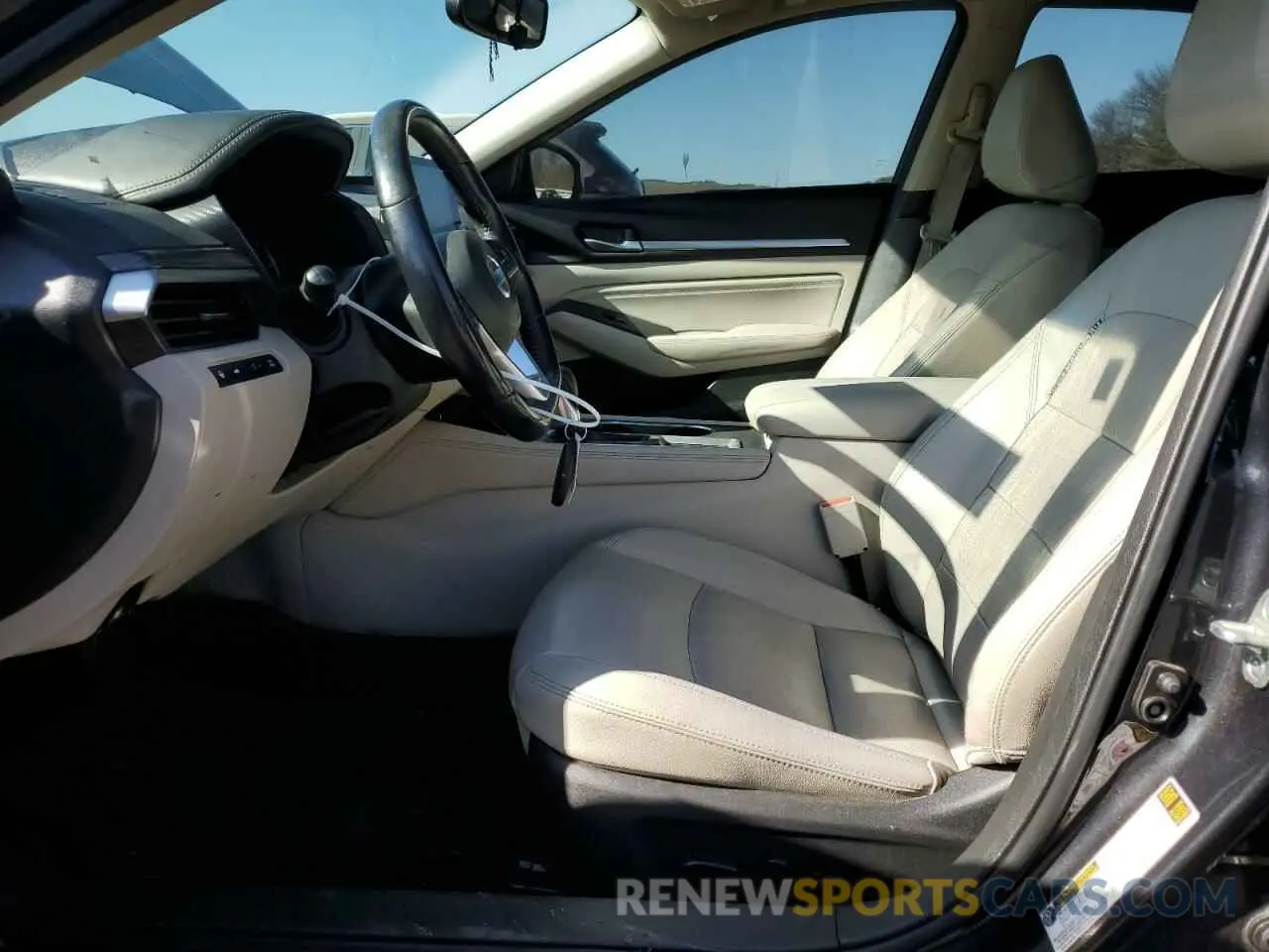 7 Photograph of a damaged car 1N4BL4EW0KC190118 NISSAN ALTIMA 2019