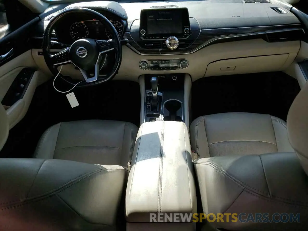 8 Photograph of a damaged car 1N4BL4EW0KC190118 NISSAN ALTIMA 2019
