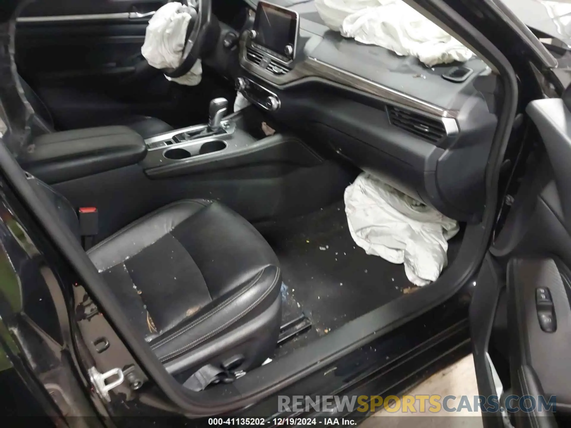 5 Photograph of a damaged car 1N4BL4EW6KC185215 NISSAN ALTIMA 2019
