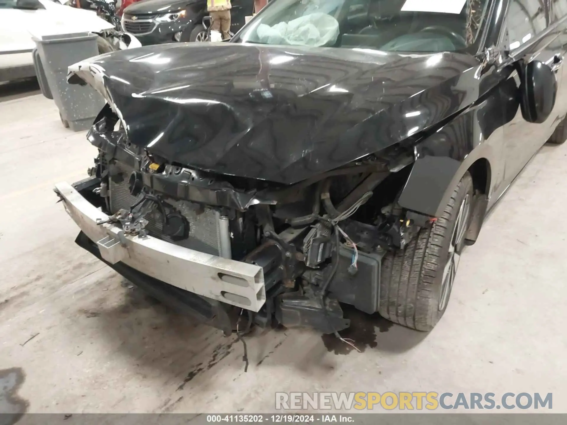 6 Photograph of a damaged car 1N4BL4EW6KC185215 NISSAN ALTIMA 2019