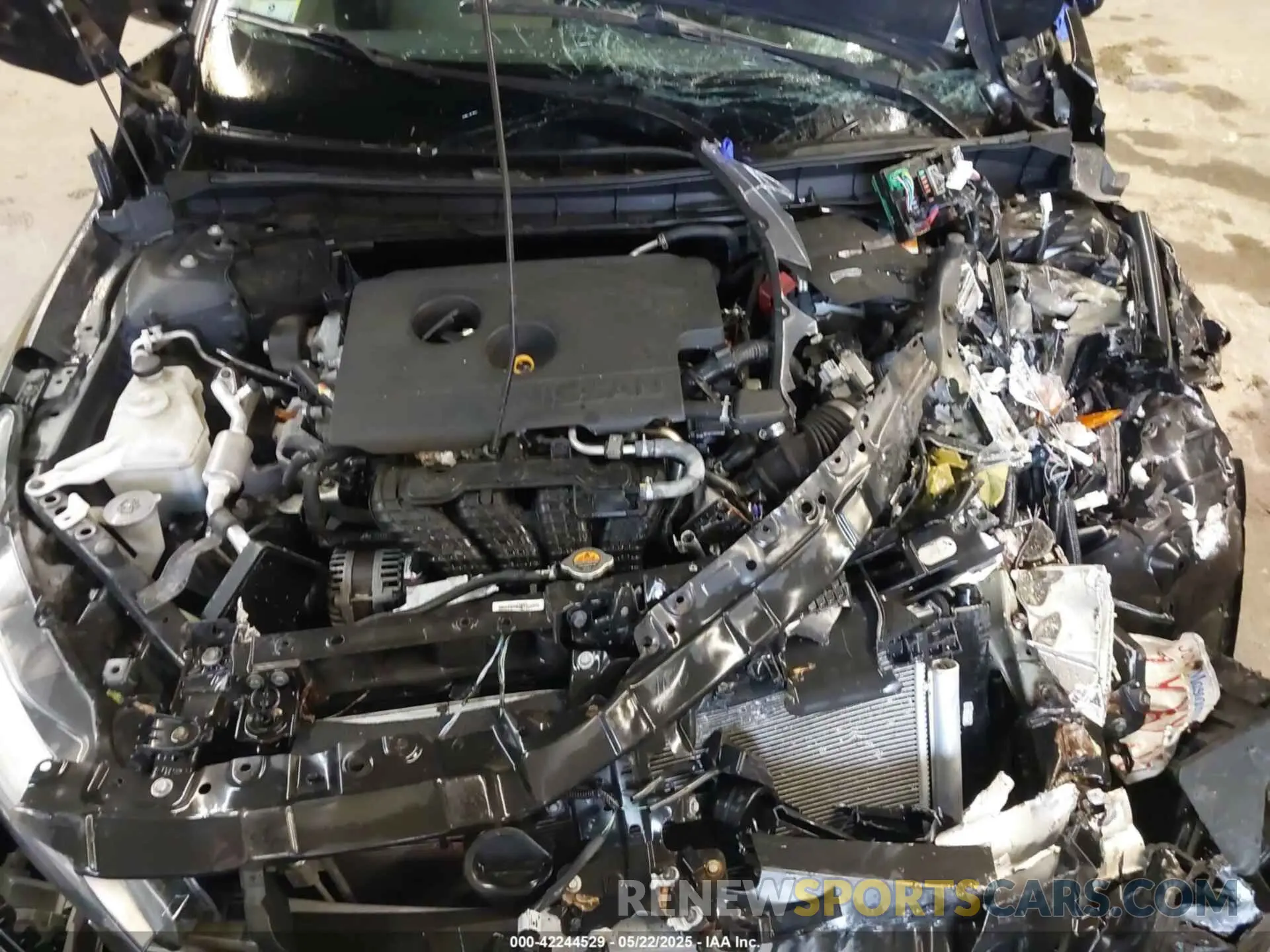 10 Photograph of a damaged car 1N4BL4EW8KC134590 NISSAN ALTIMA 2019