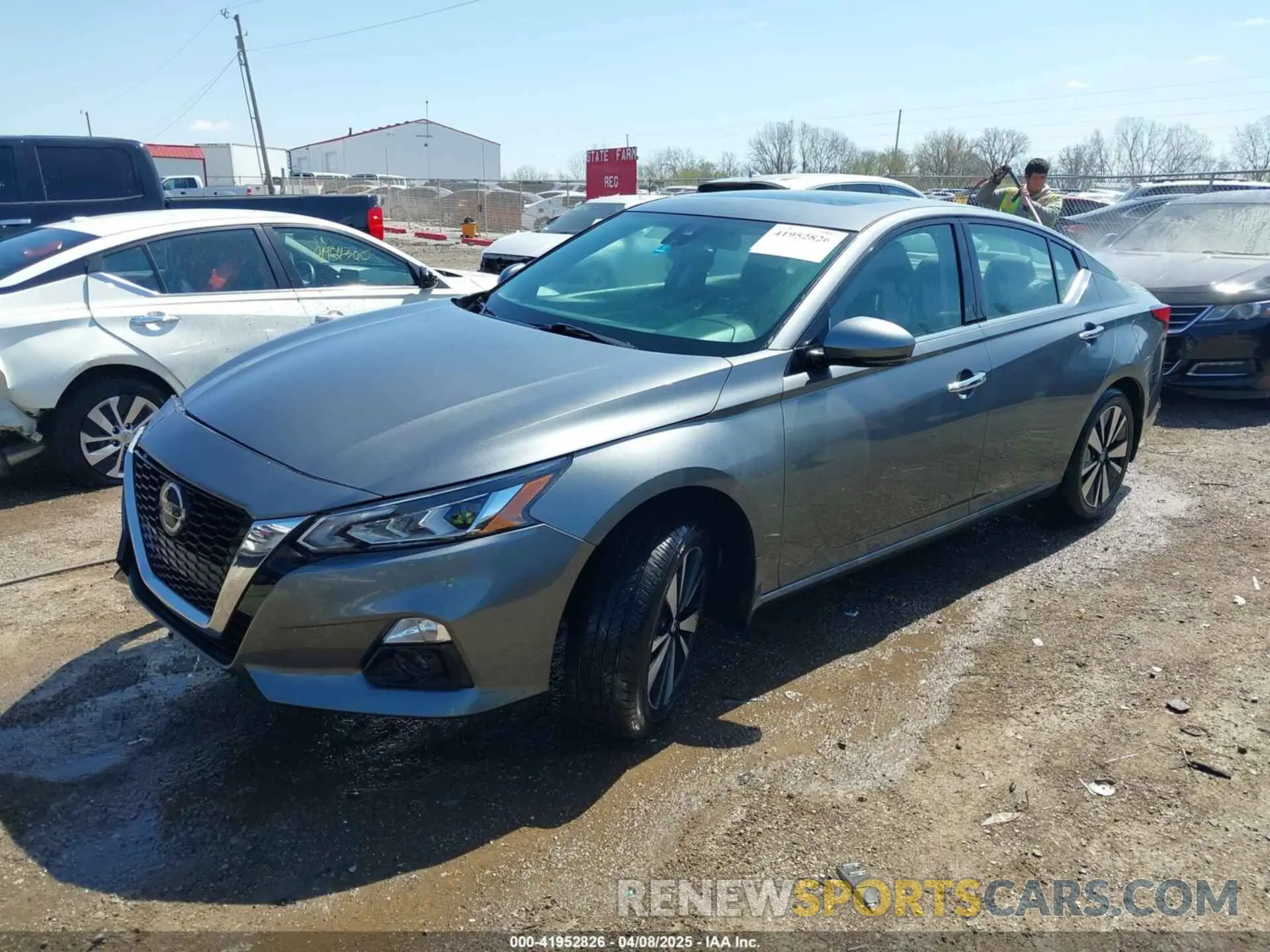 2 Photograph of a damaged car 1N4BL4EWXKC132775 NISSAN ALTIMA 2019