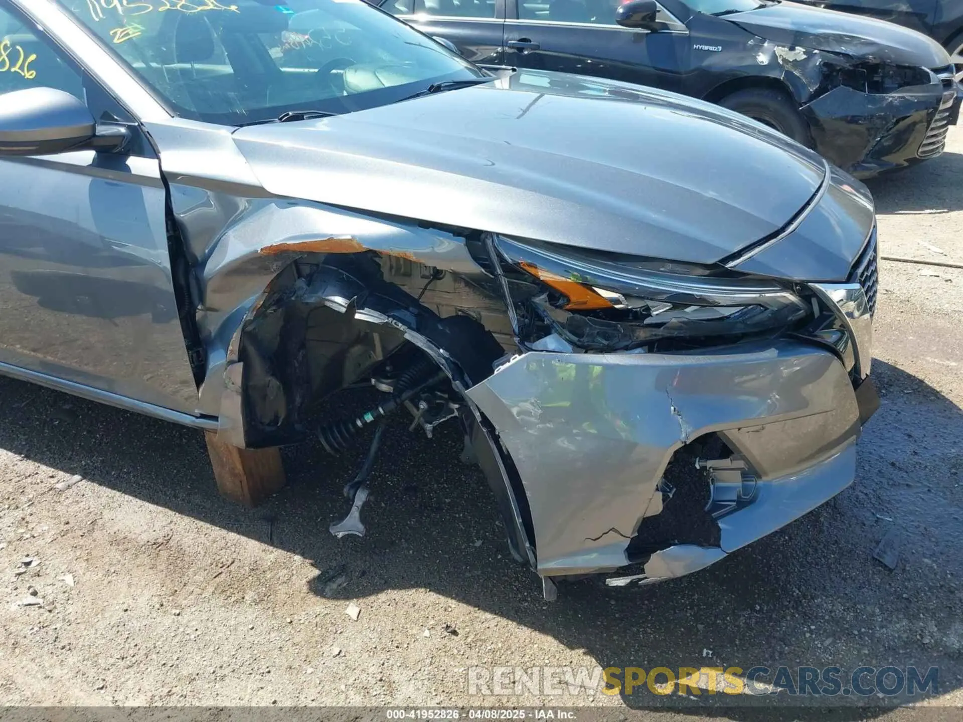 6 Photograph of a damaged car 1N4BL4EWXKC132775 NISSAN ALTIMA 2019