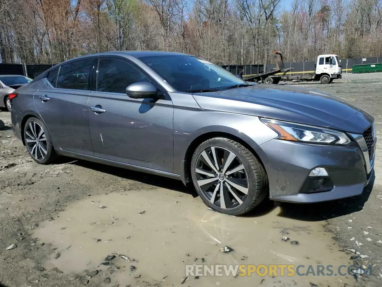 4 Photograph of a damaged car 1N4BL4FV0KC168772 NISSAN ALTIMA 2019