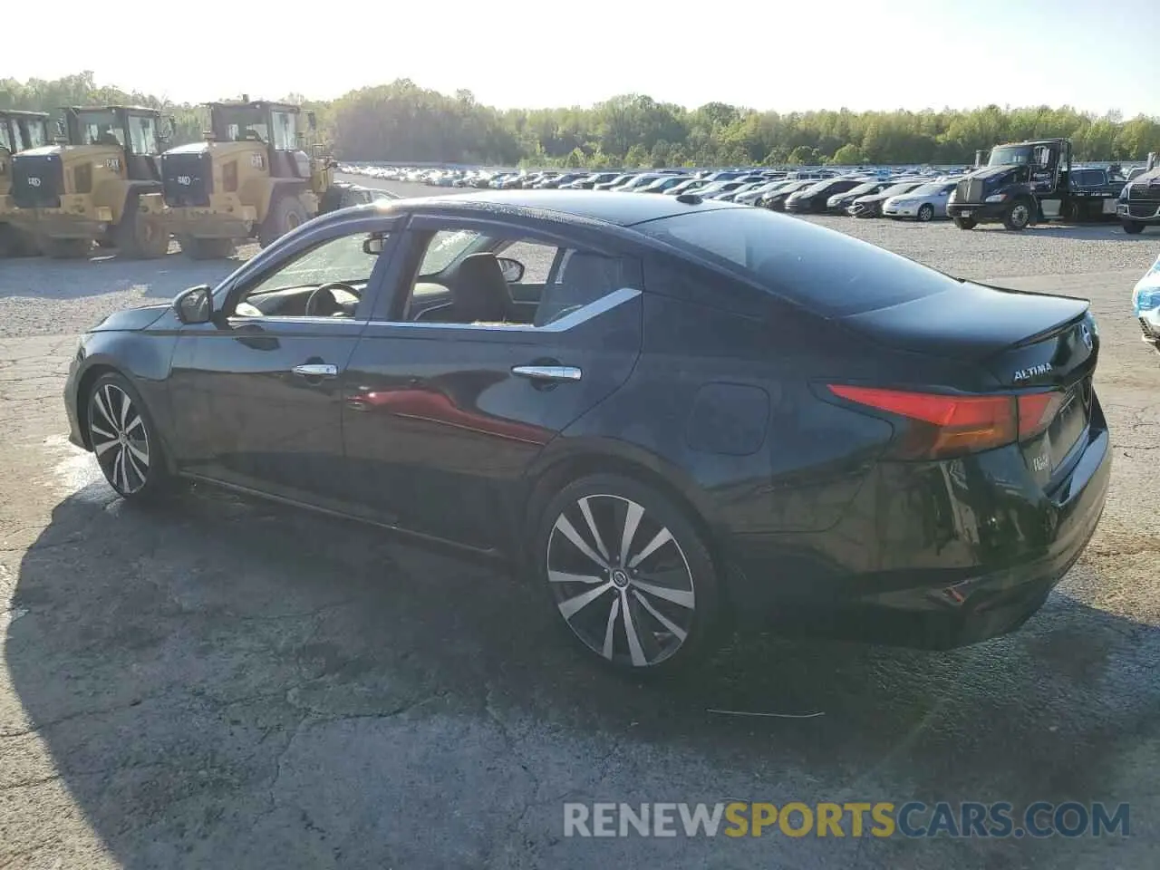 2 Photograph of a damaged car 1N4BL4FV0KC220286 NISSAN ALTIMA 2019