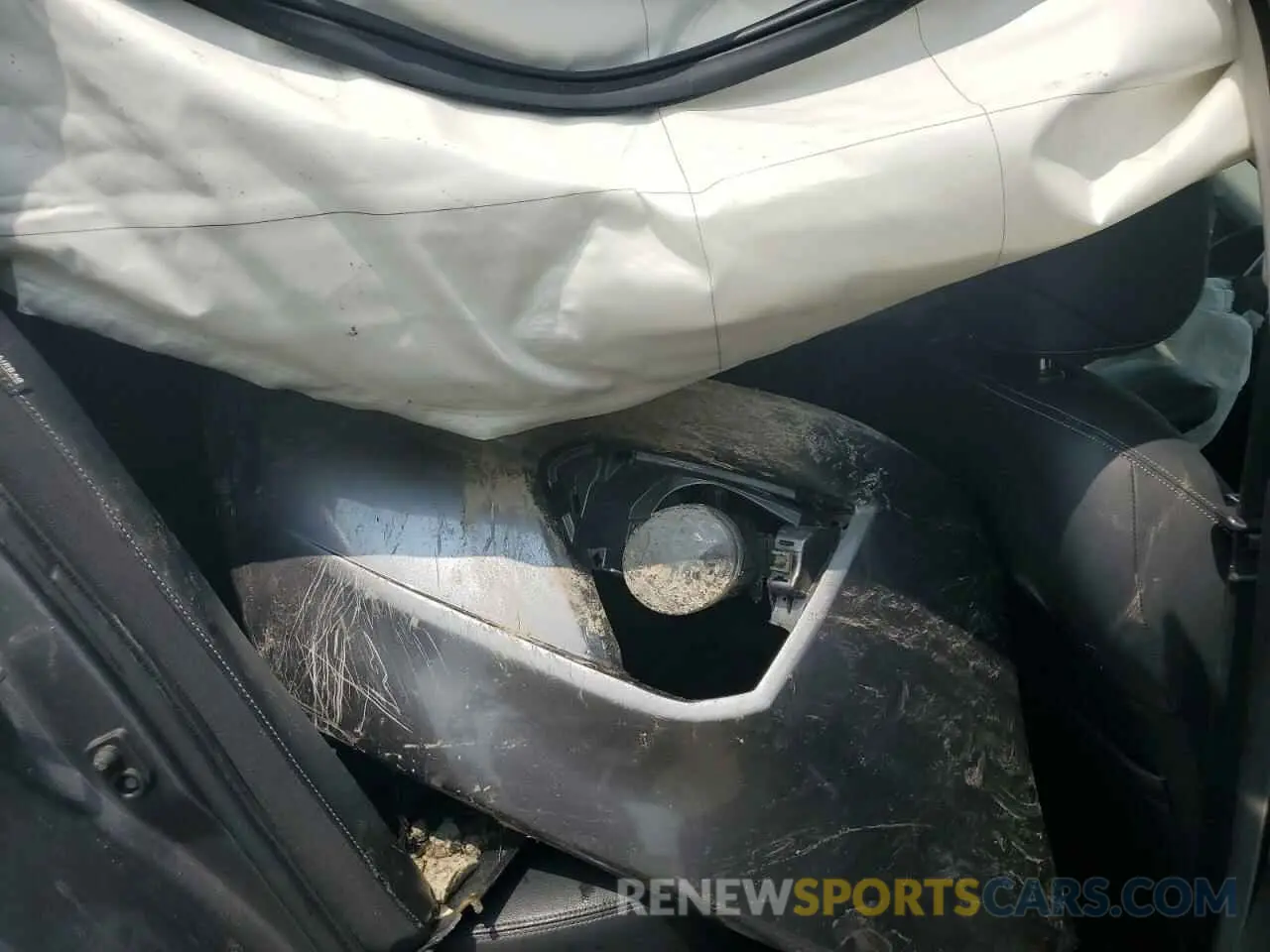 10 Photograph of a damaged car 1N4BL4FV1KC103980 NISSAN ALTIMA 2019