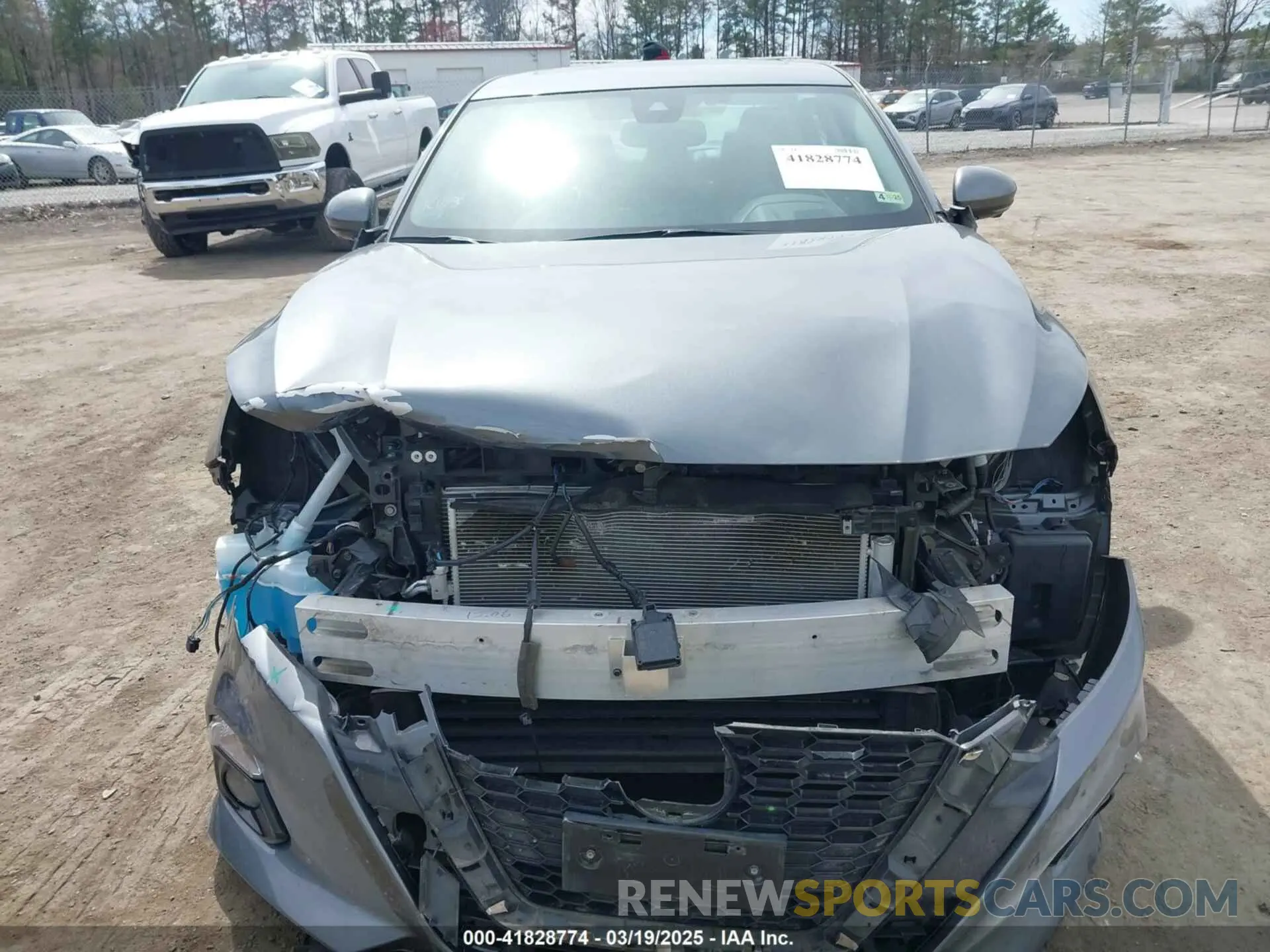 12 Photograph of a damaged car 1N4BL4FV1KC104563 NISSAN ALTIMA 2019