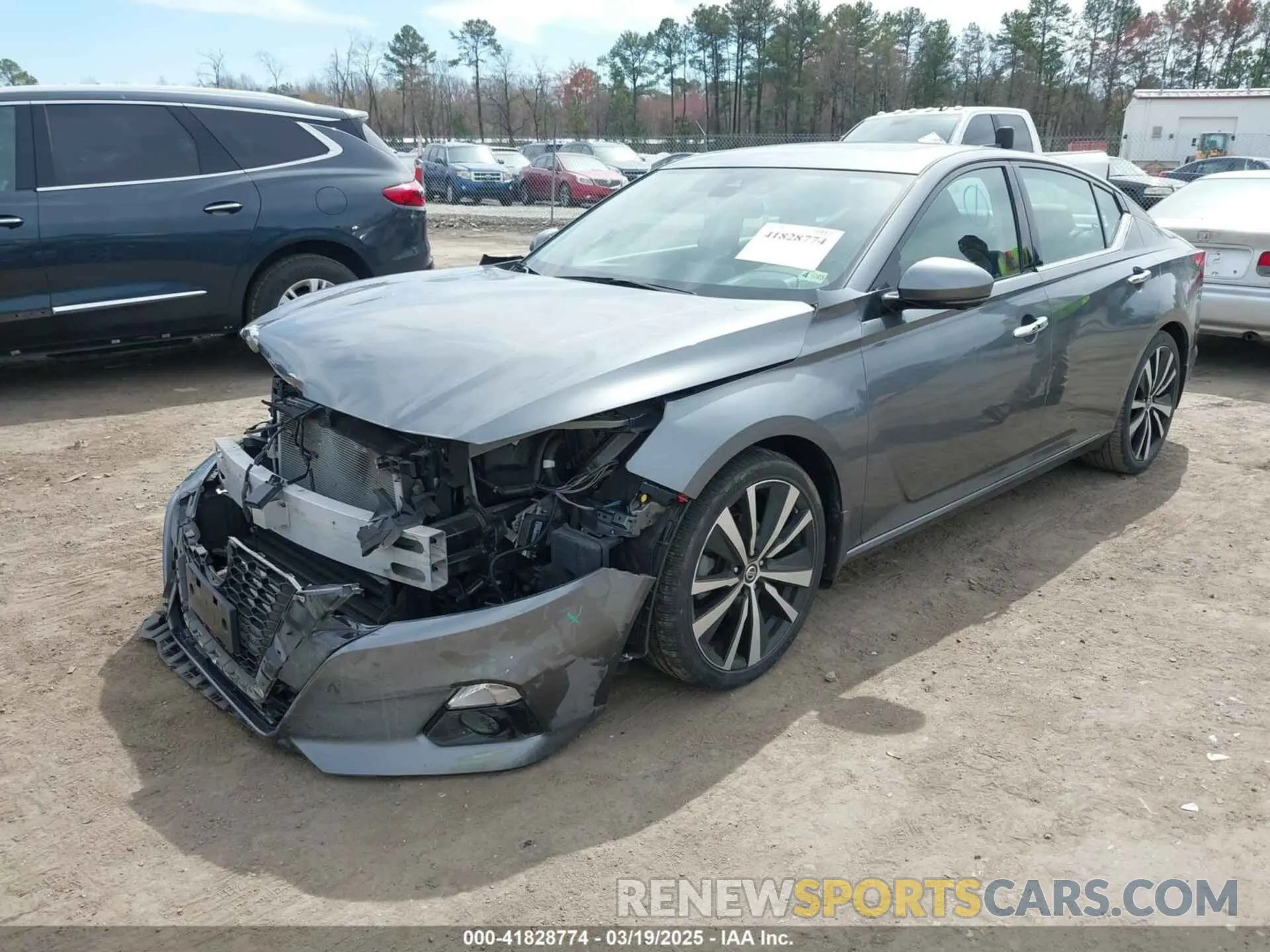 2 Photograph of a damaged car 1N4BL4FV1KC104563 NISSAN ALTIMA 2019