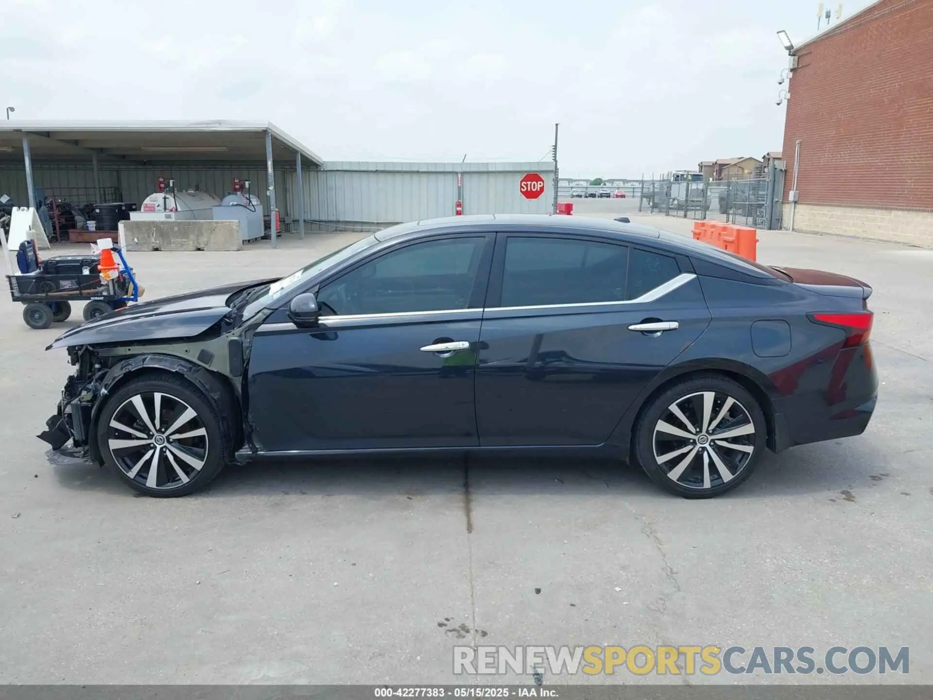 15 Photograph of a damaged car 1N4BL4FV1KC219146 NISSAN ALTIMA 2019