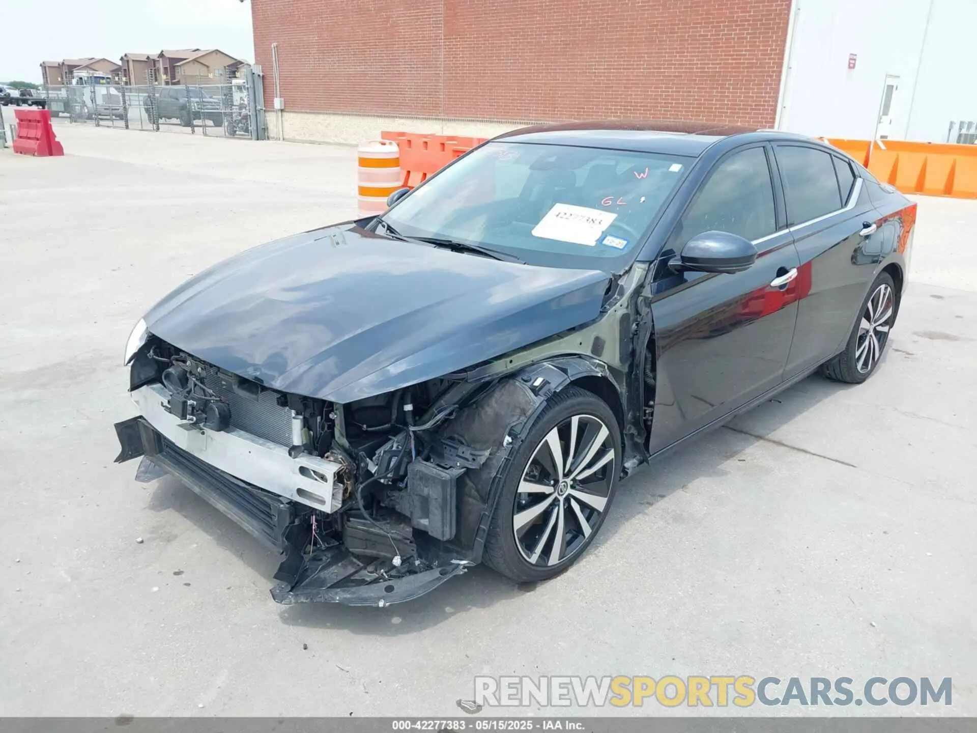 2 Photograph of a damaged car 1N4BL4FV1KC219146 NISSAN ALTIMA 2019