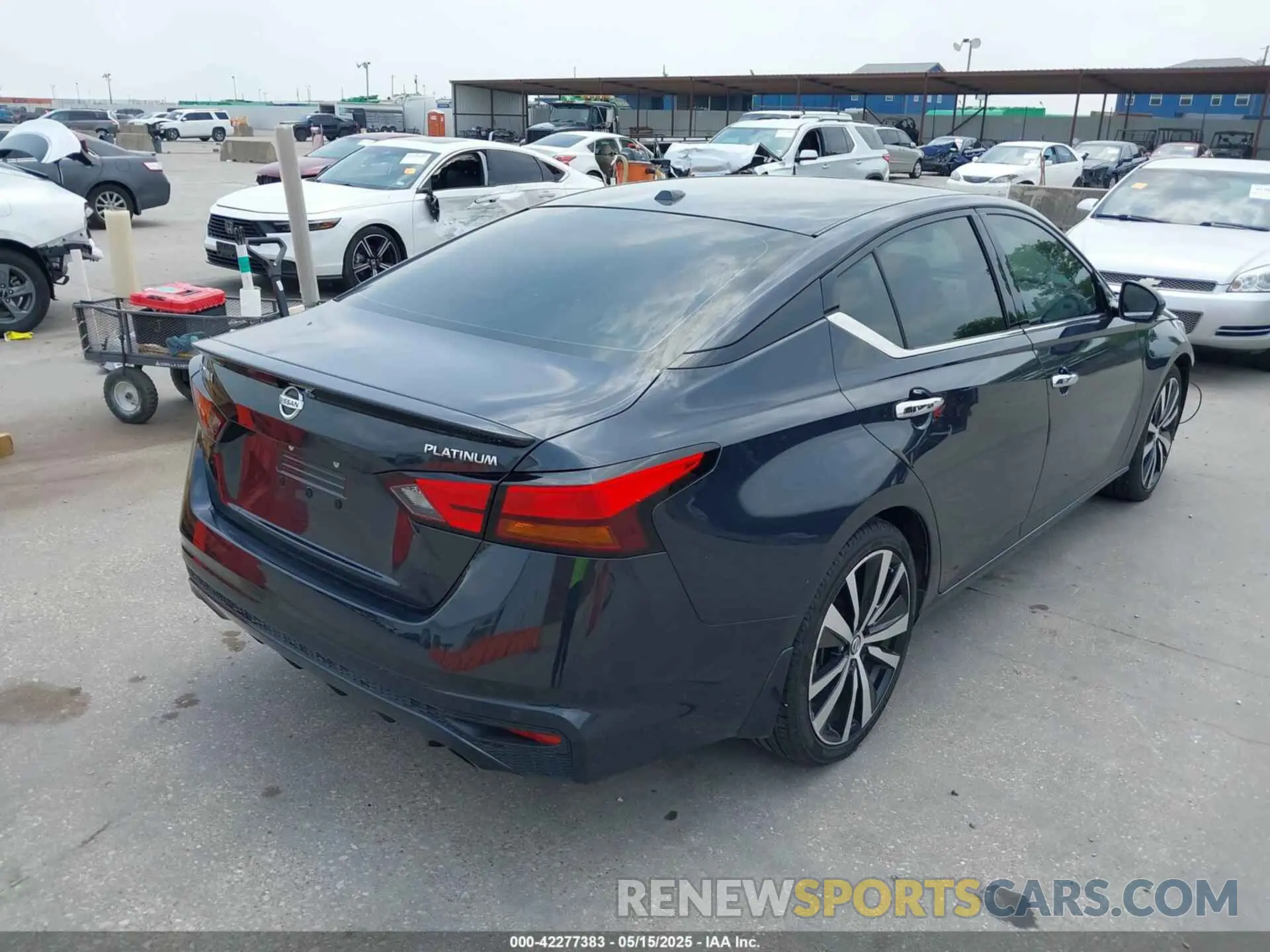 4 Photograph of a damaged car 1N4BL4FV1KC219146 NISSAN ALTIMA 2019