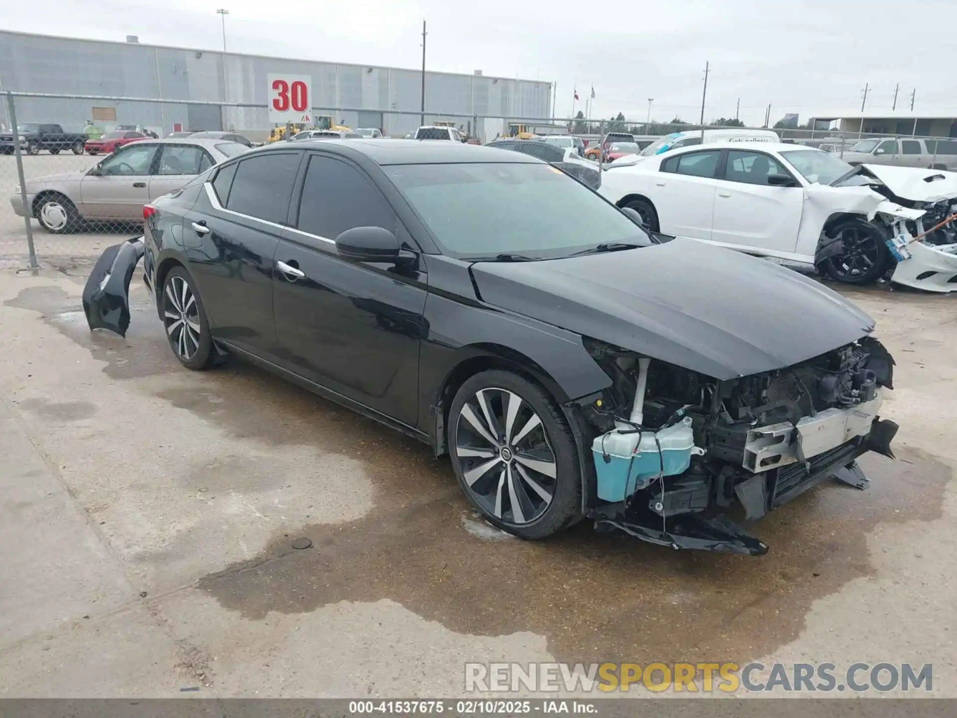 1 Photograph of a damaged car 1N4BL4FV2KC207507 NISSAN ALTIMA 2019