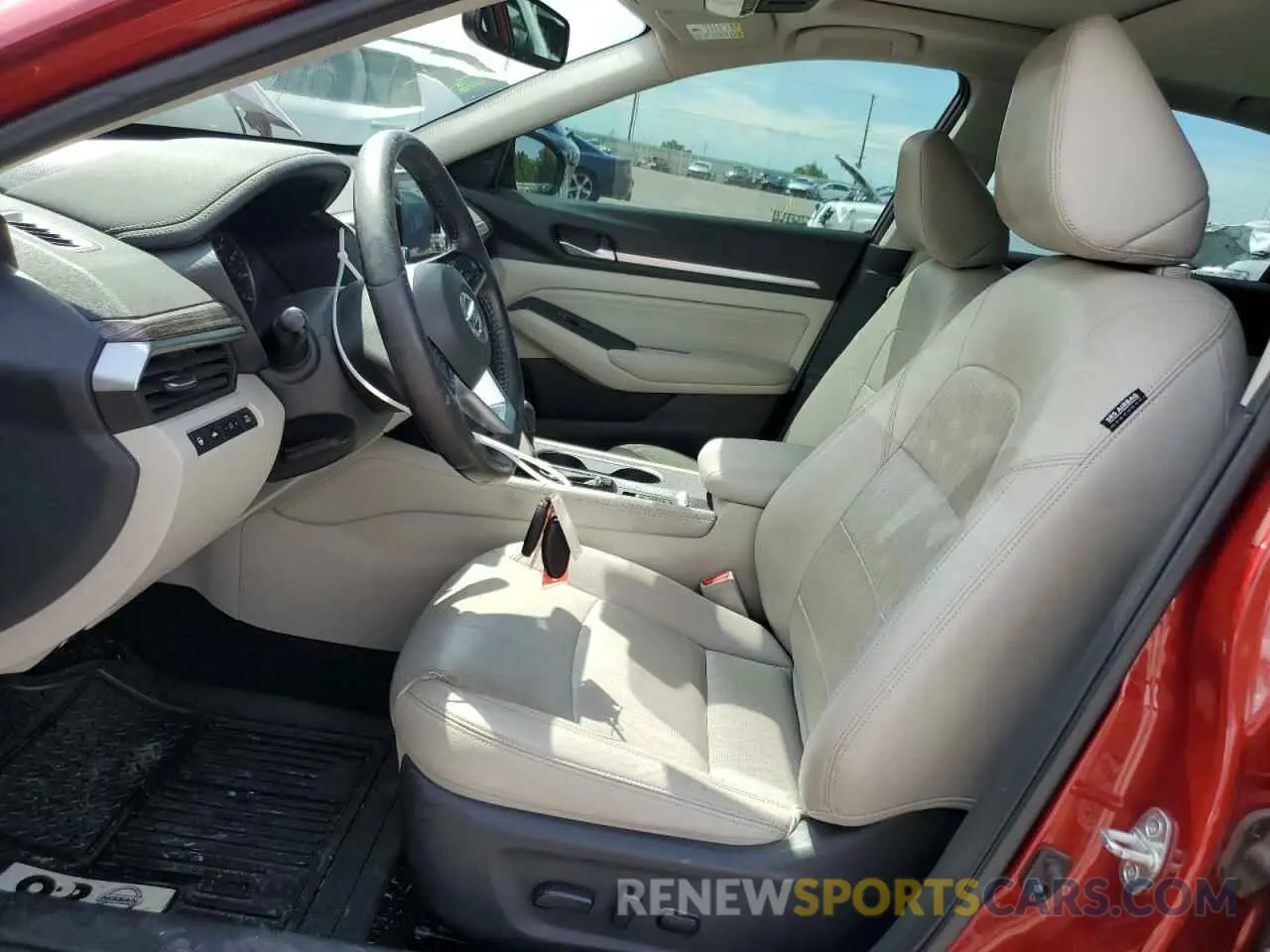 7 Photograph of a damaged car 1N4BL4FV4KC107523 NISSAN ALTIMA 2019